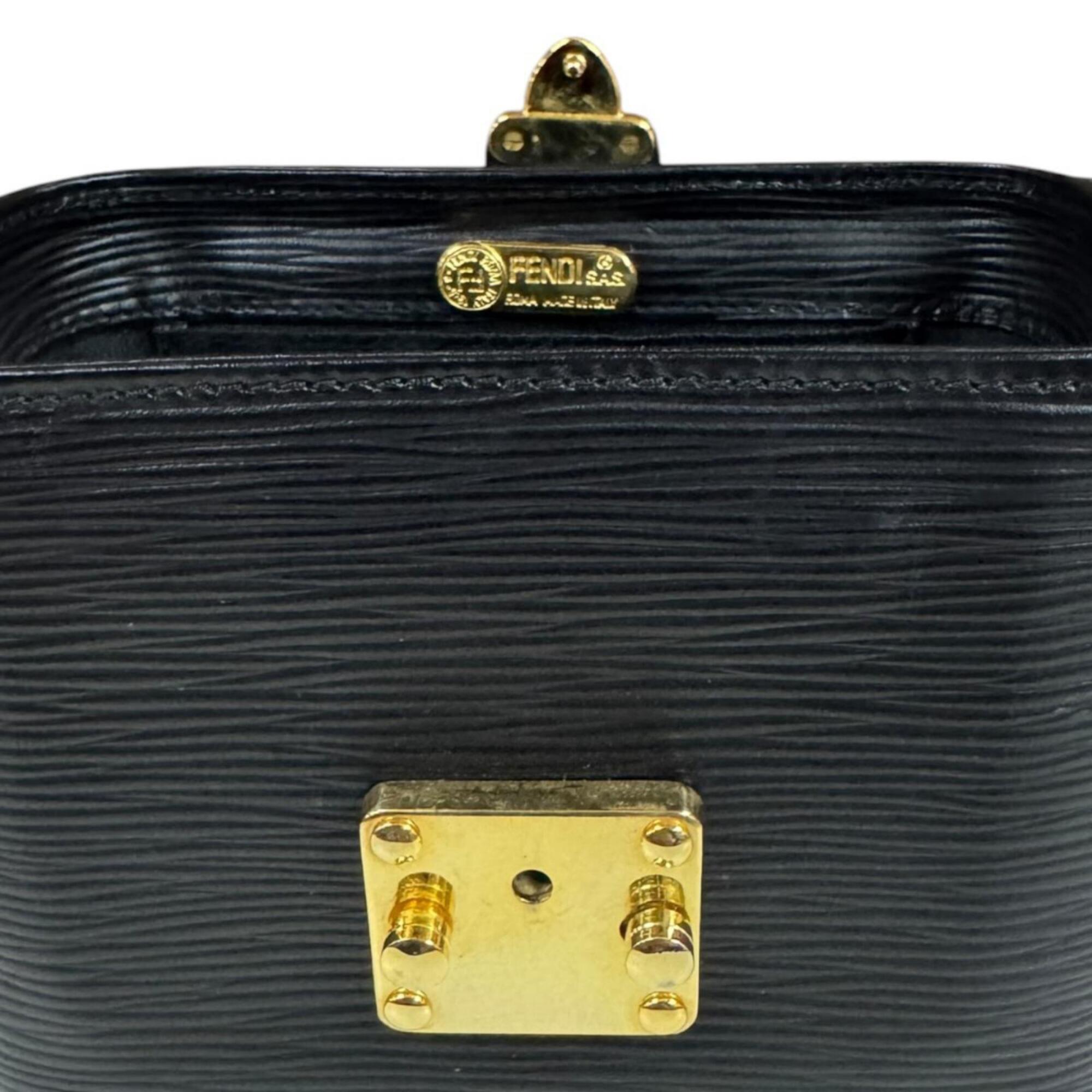 Fendi Black Leather Shoulder Bag (Pre-Owned)
