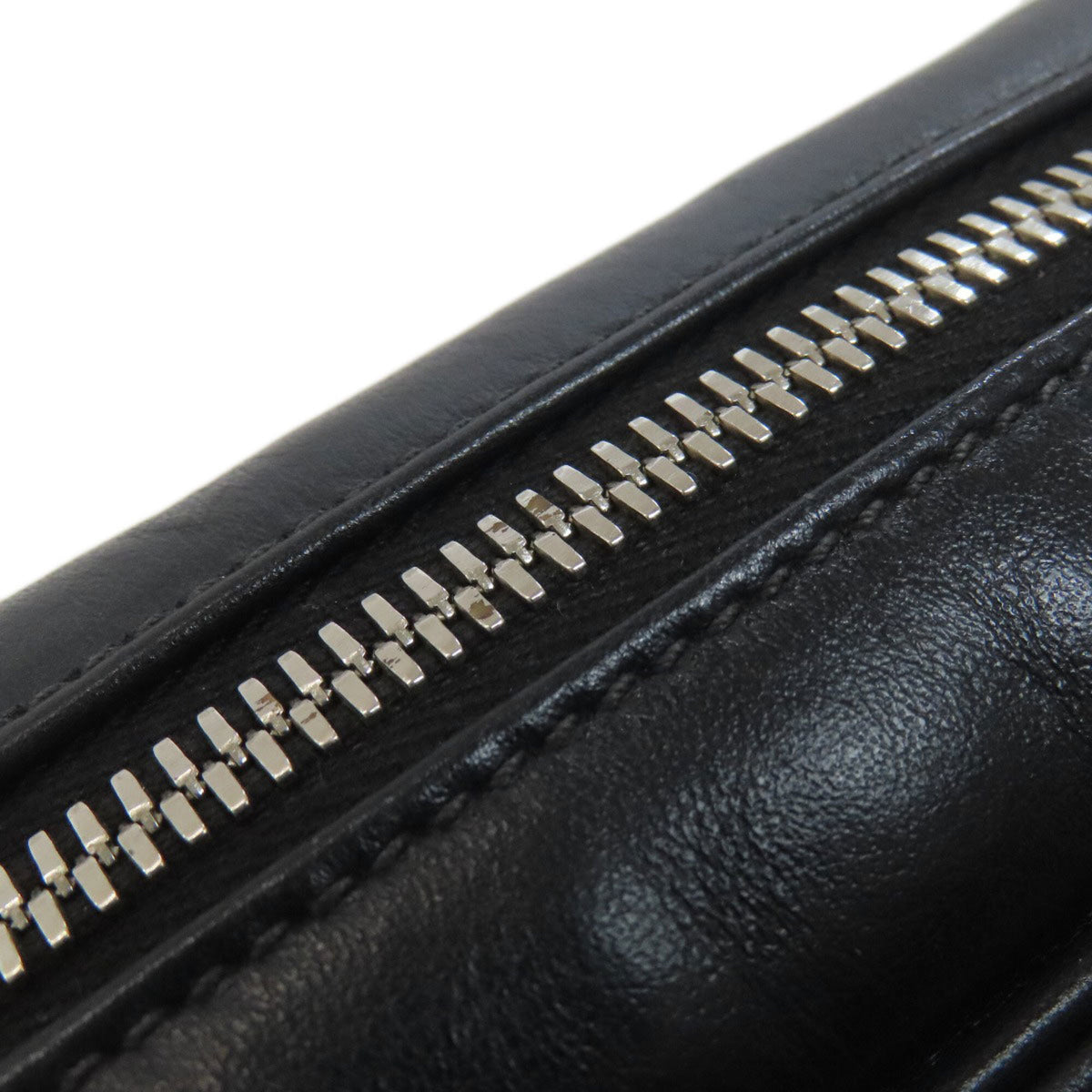 Prada Black Leather Shoulder Bag (Pre-Owned)