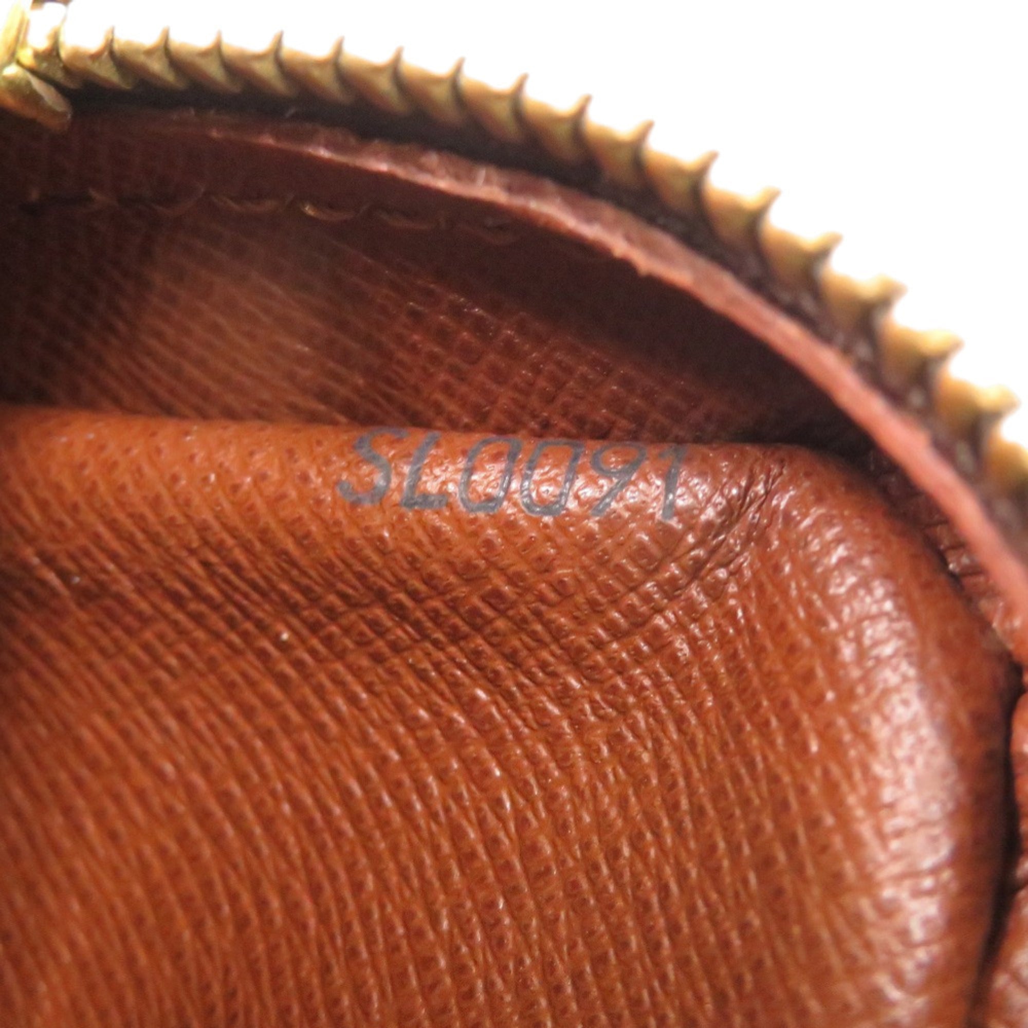 Louis Vuitton Brown Monogram Canvas Shoulder Bag (Pre-Owned)