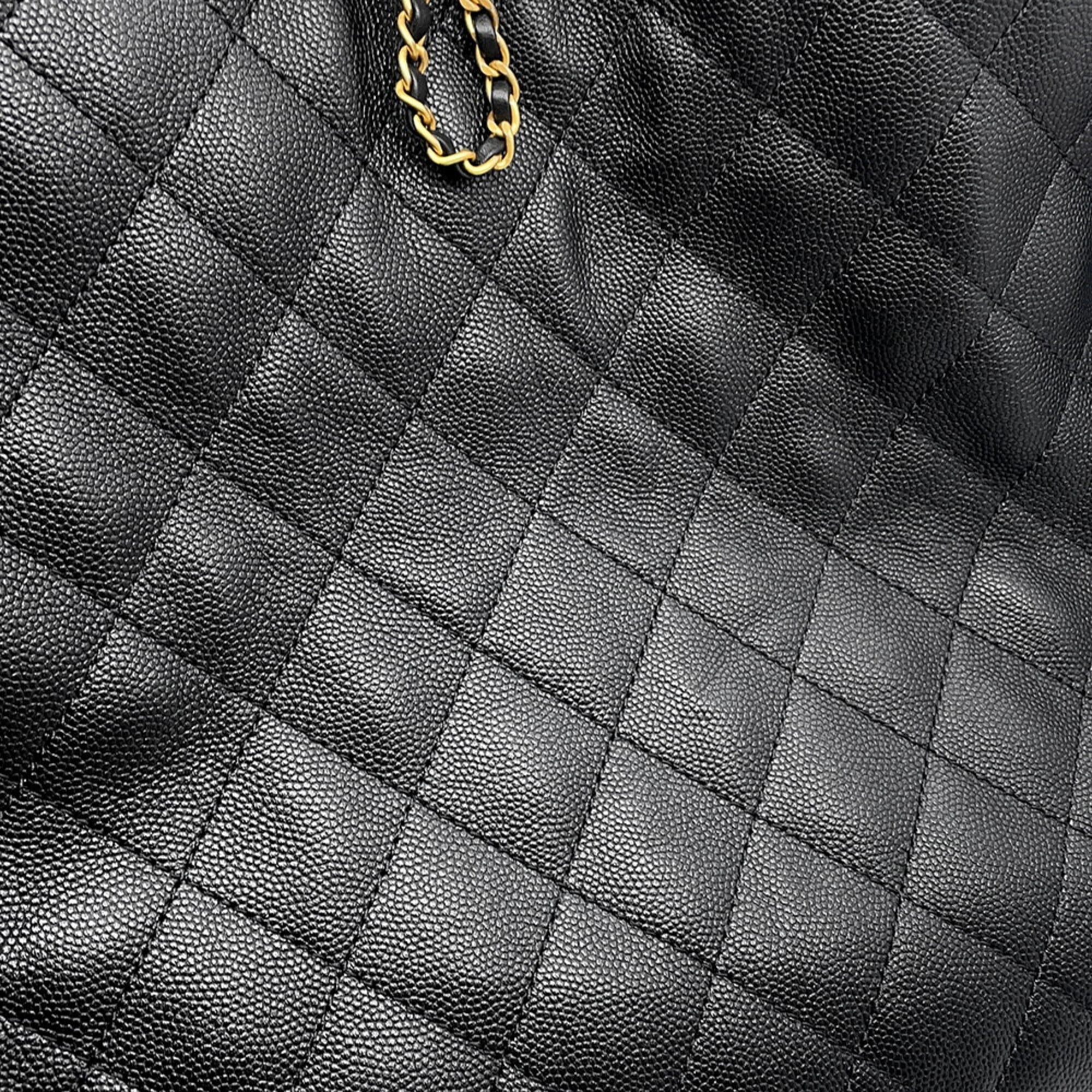 Chanel Black Grained Calfskin Handbag Shoulder Bag (Pre-Owned)
