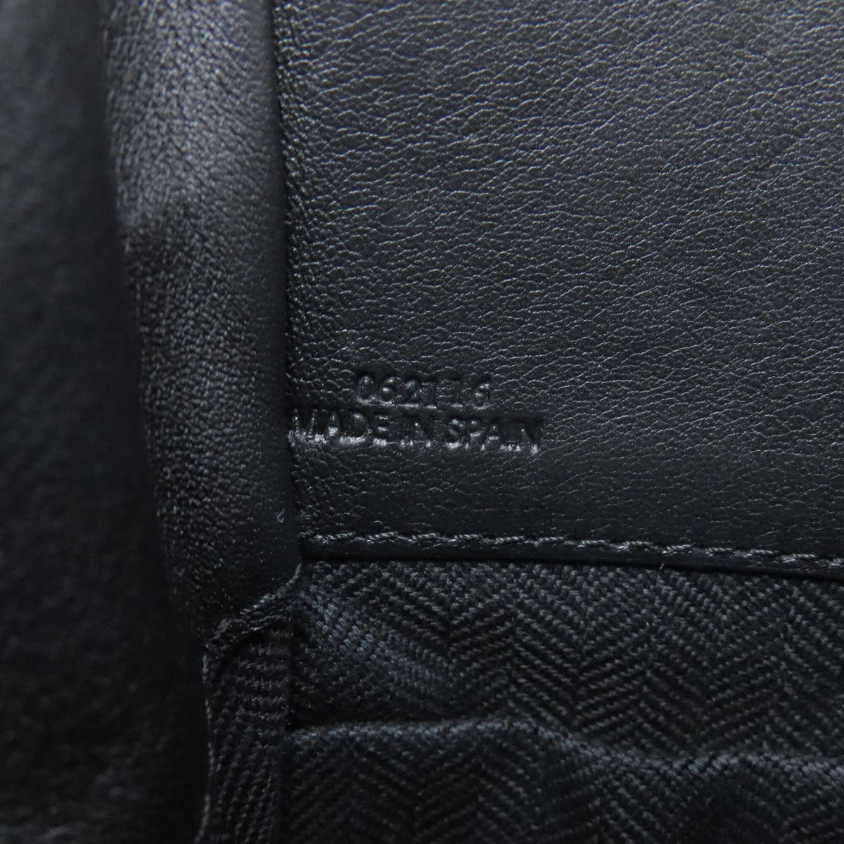 Loewe Black Canvas Leather Handbag (Pre-Owned)