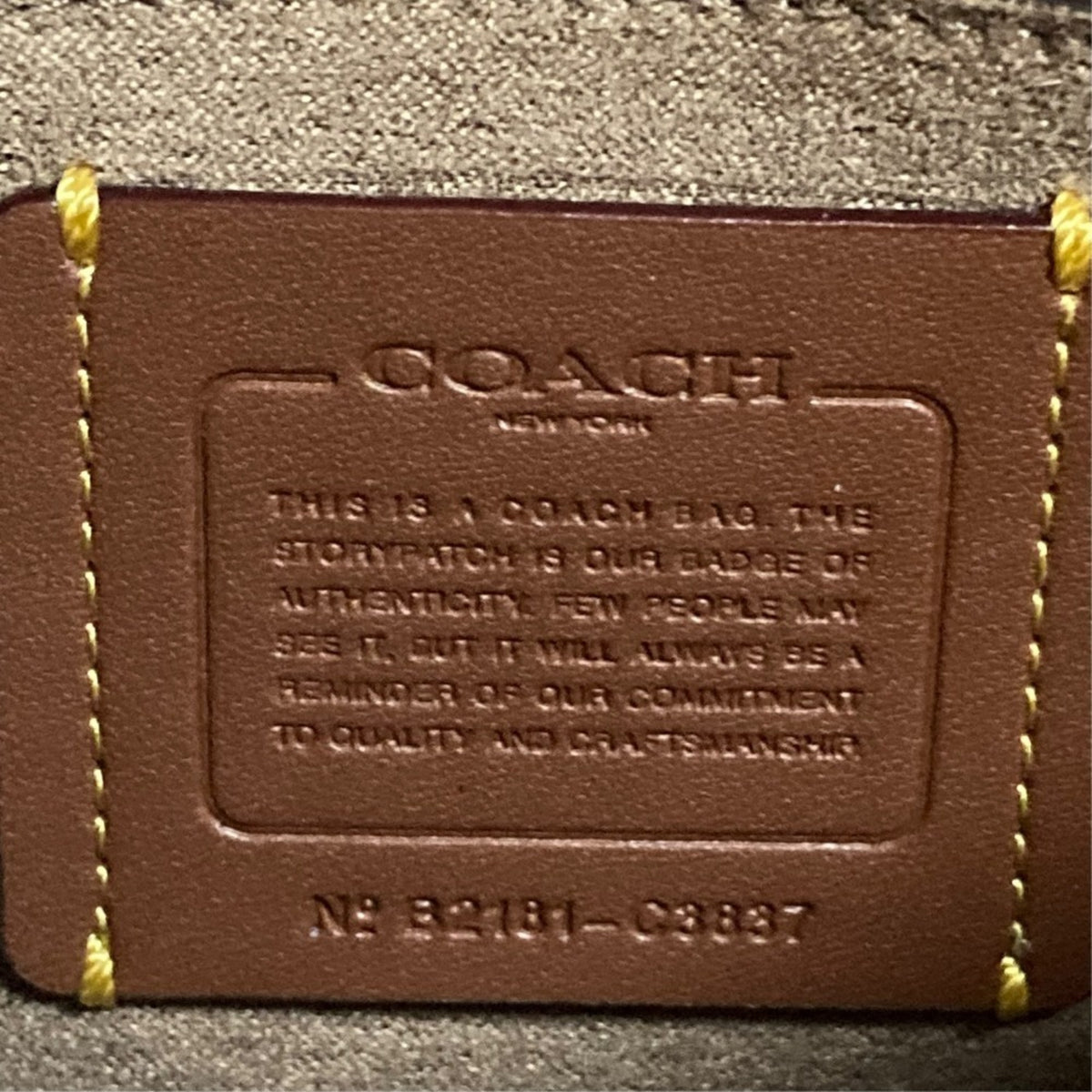 Coach Beige Off-White Saddle Bag Shoulder Bag (Pre-Owned)