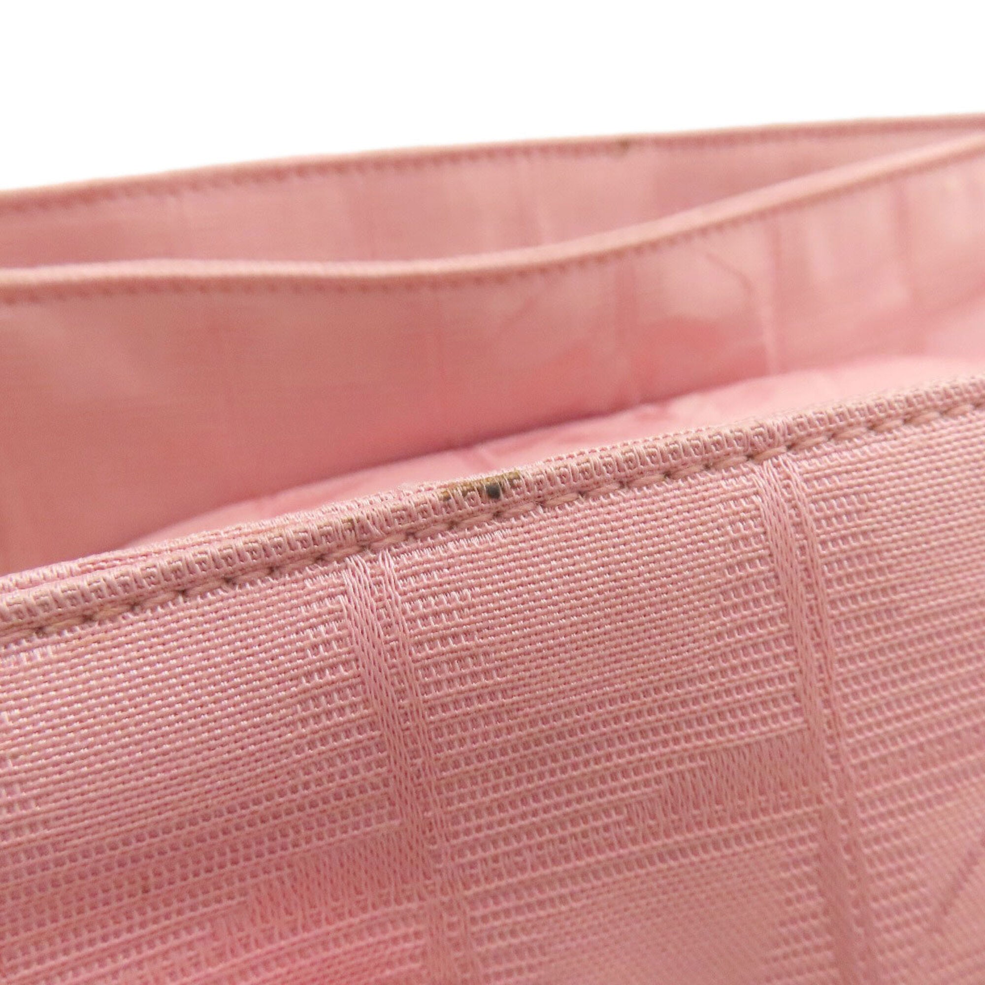 Chanel New Travel Line Pink Nylon Jacquard Handbag (Pre-Owned)