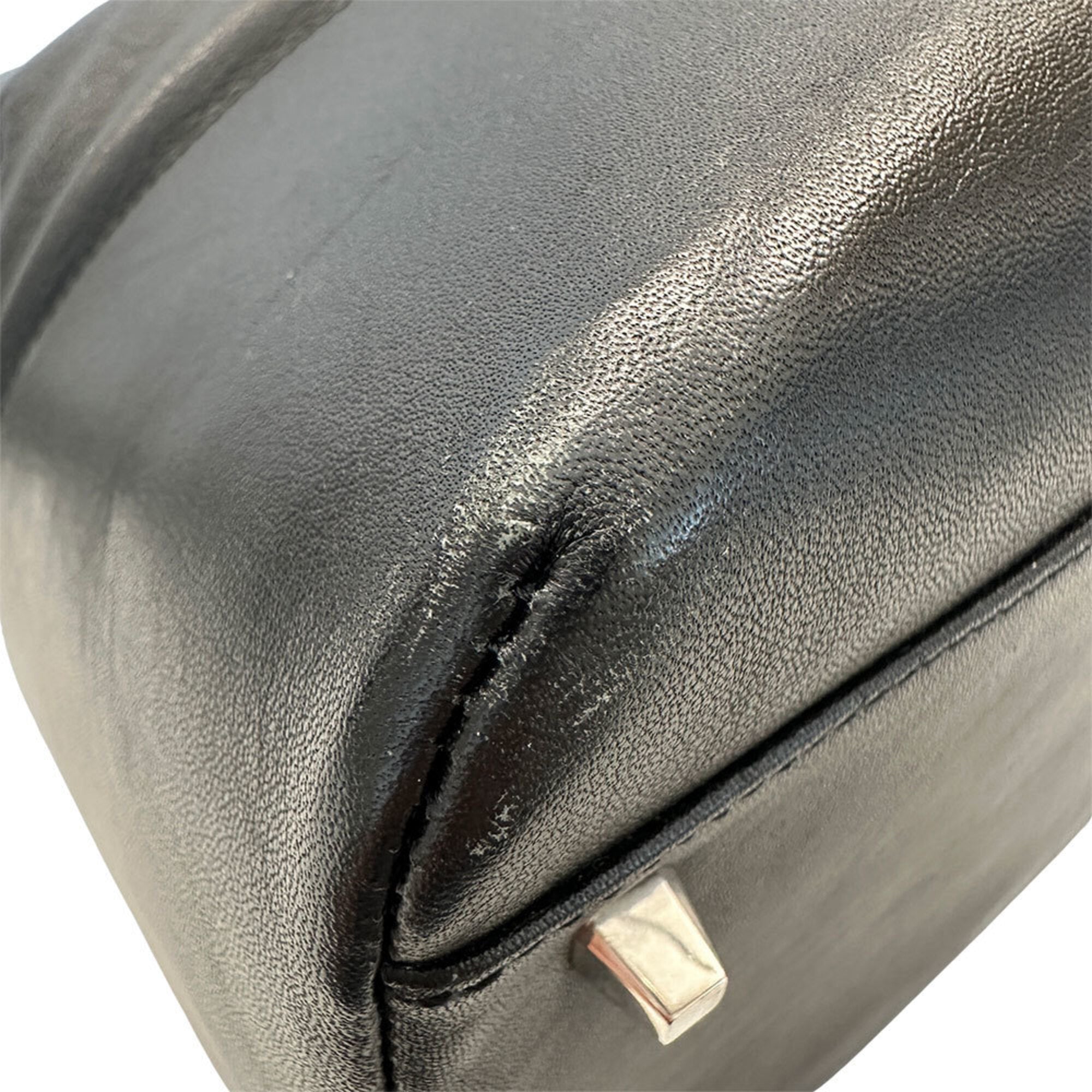 Loewe Black Leather Handbag Shoulder Bag (Pre-Owned)