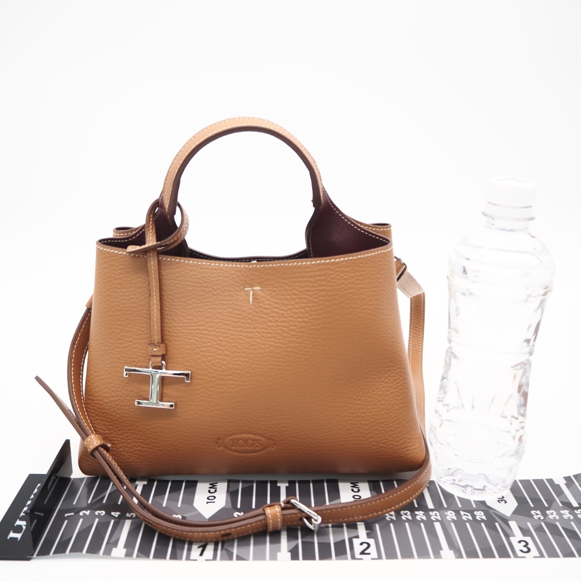 Tod's Brown Leather Handbag (Pre-Owned)