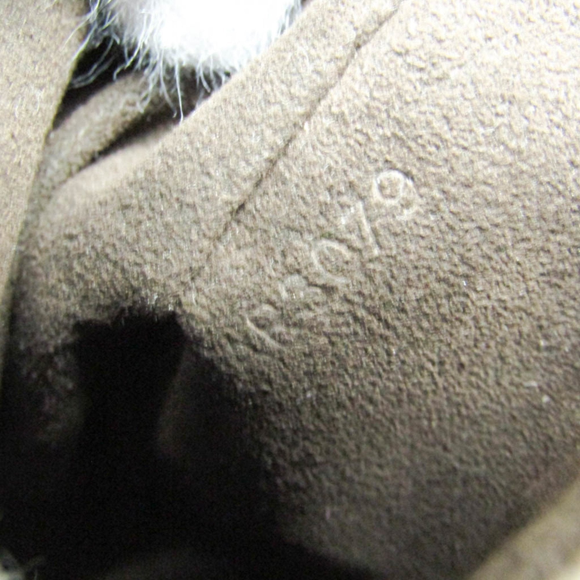 Louis Vuitton Mahina Noir Mahina Leather Shoulder Bag (Pre-Owned)