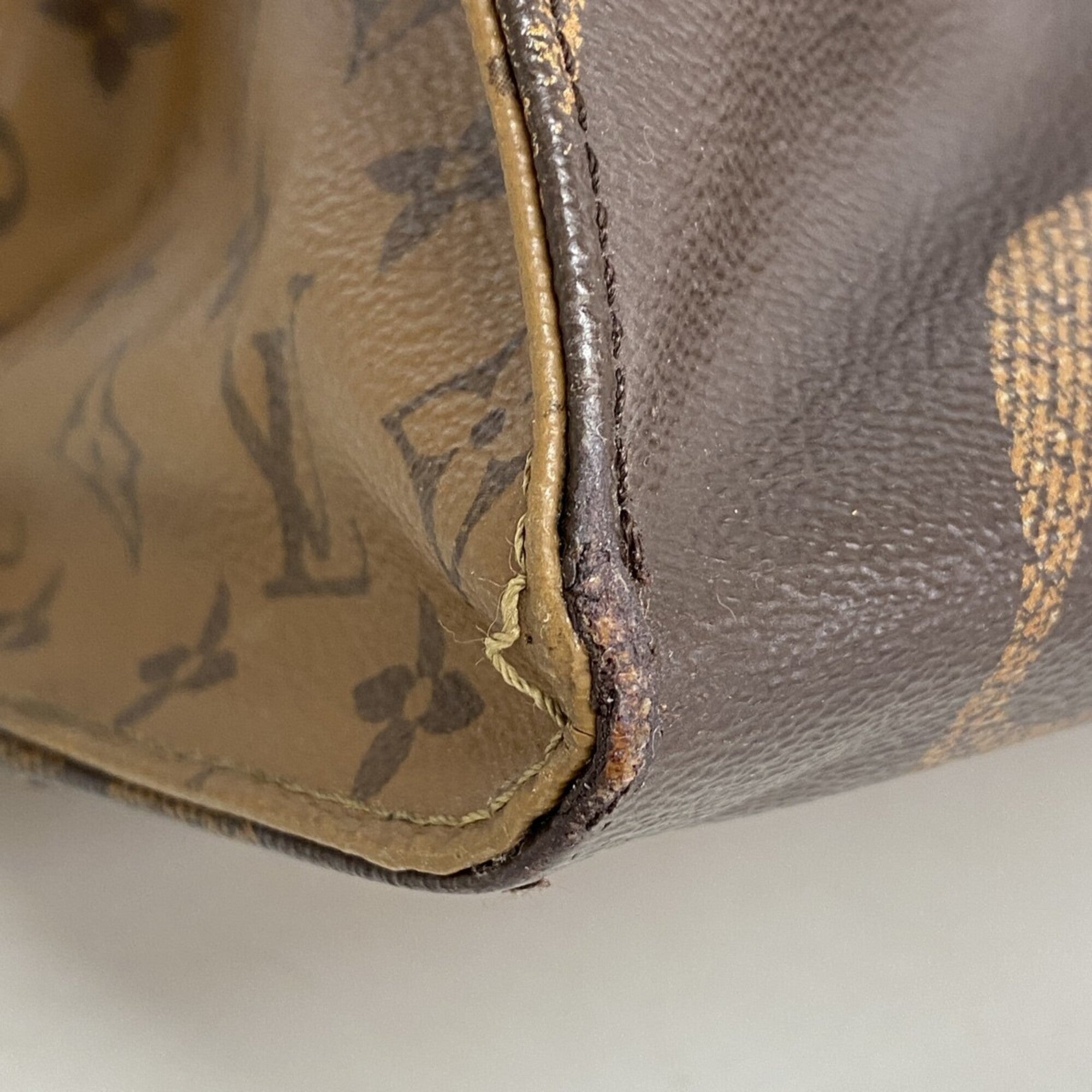 Louis Vuitton Brown Tote Bag (Pre-Owned)