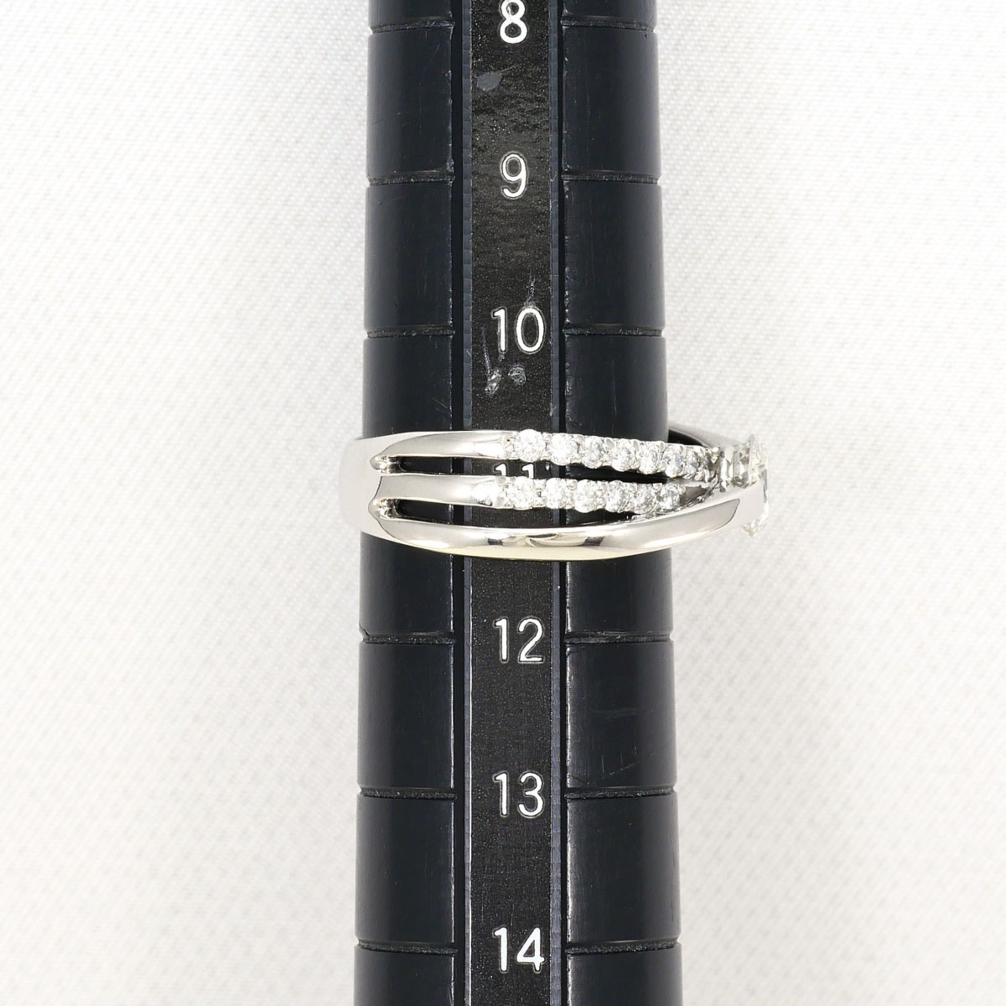 Unbranded White Gold White Gold (18K) Band Ring (Pre-Owned)