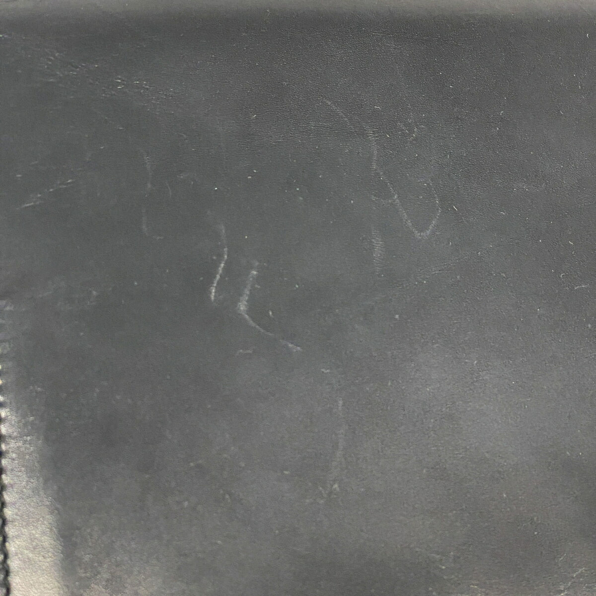 Salvatore Ferragamo Black Leather Shoulder Bag (Pre-Owned)