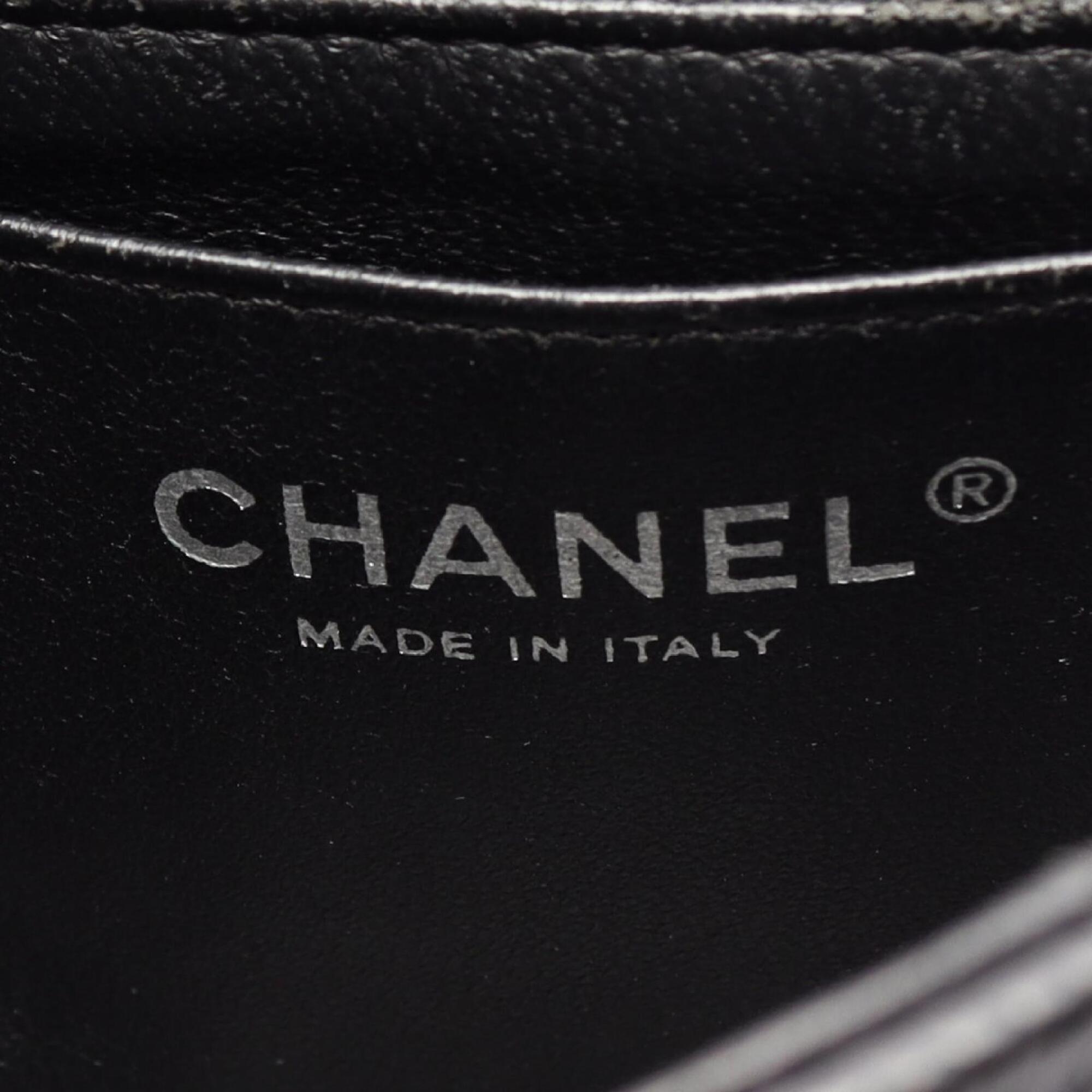 Chanel Black Grained Calfskin Handbag Shoulder Bag (Pre-Owned)