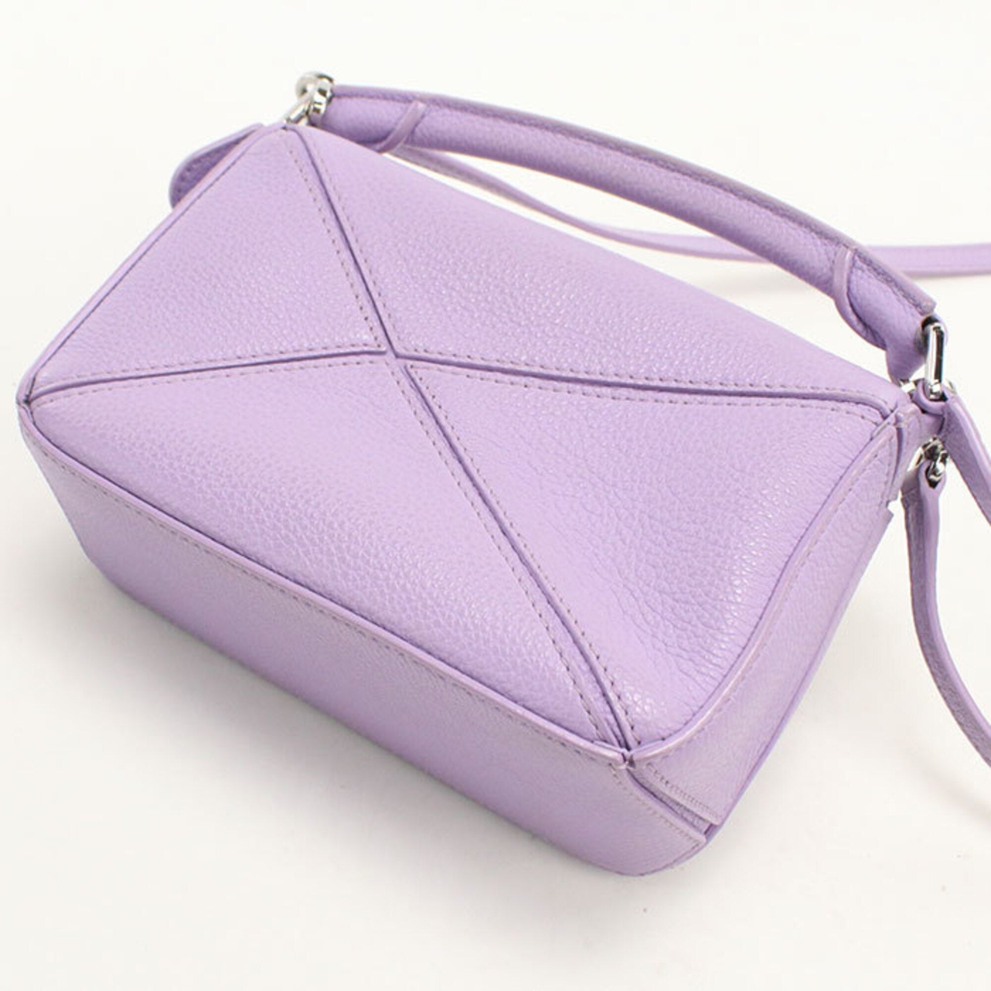 Loewe Purple Leather Handbag (Pre-Owned)