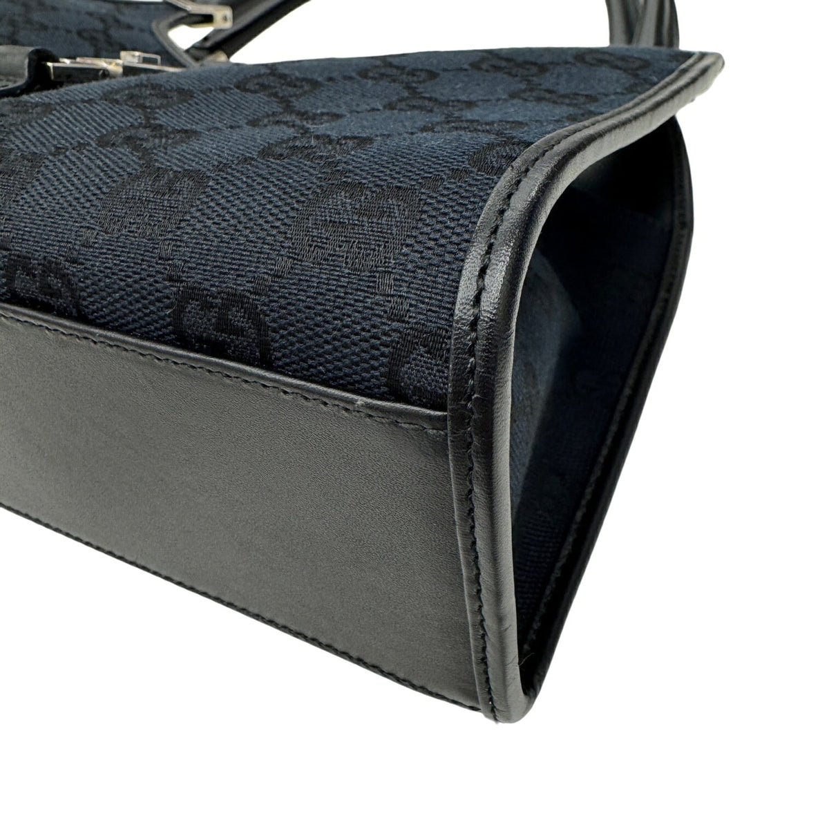 Gucci Black Gg Canvas Handbag (Pre-Owned)