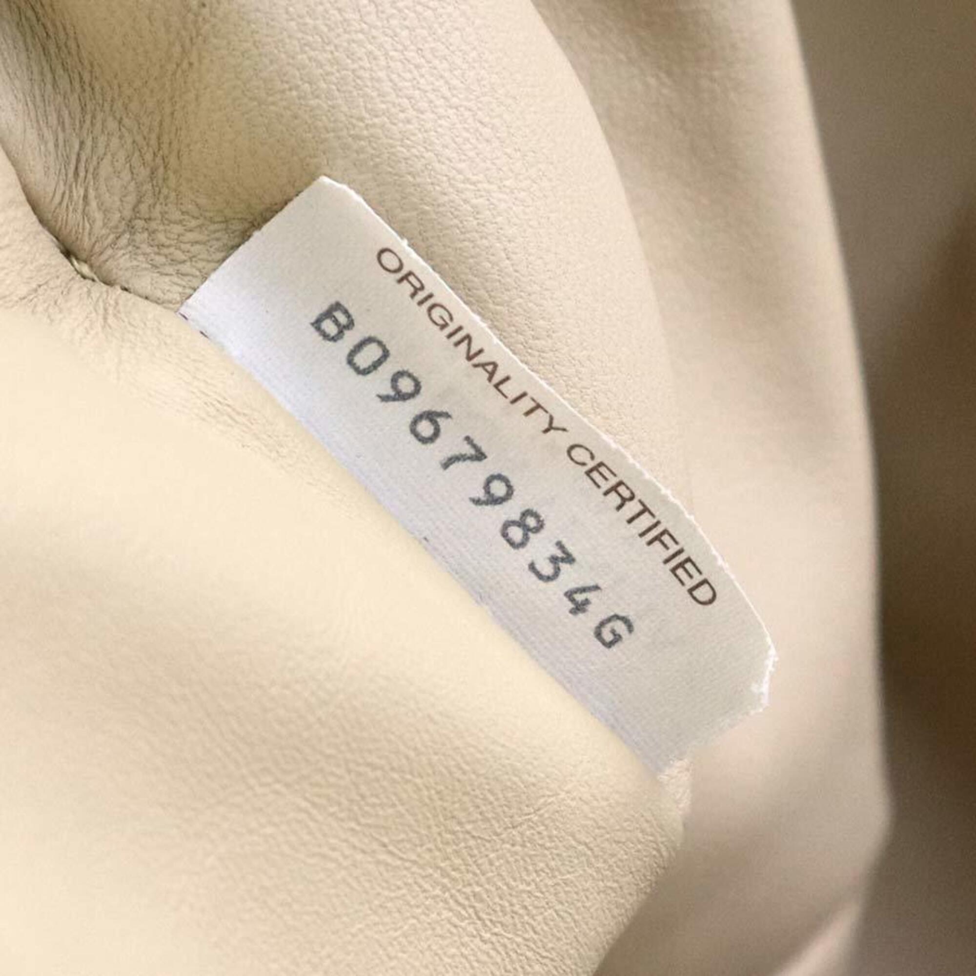 Bottega Veneta Cream Fur Suede Shoulder Bag (Pre-Owned)