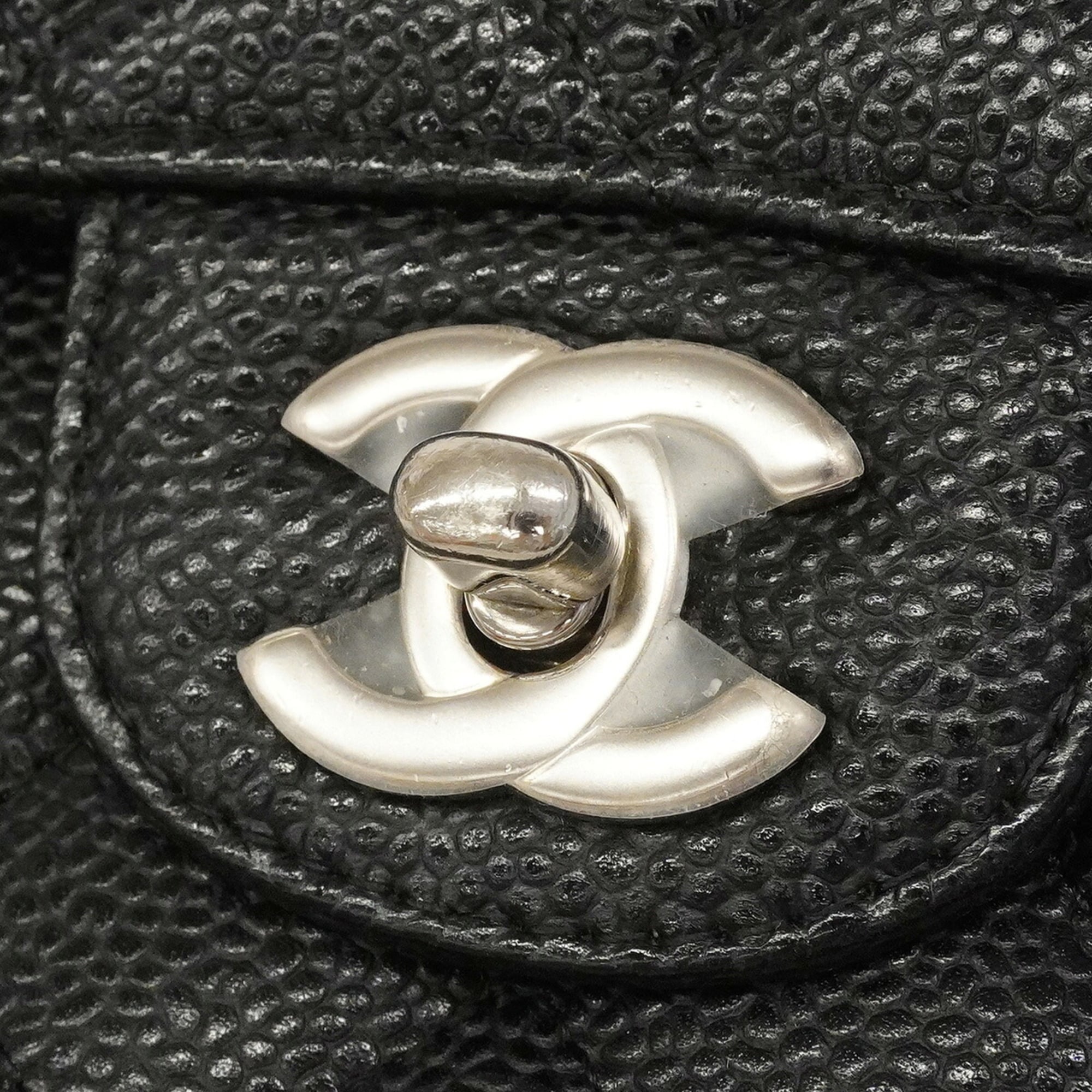 Chanel Black Grained Calfskin Shoulder Bag (Pre-Owned)