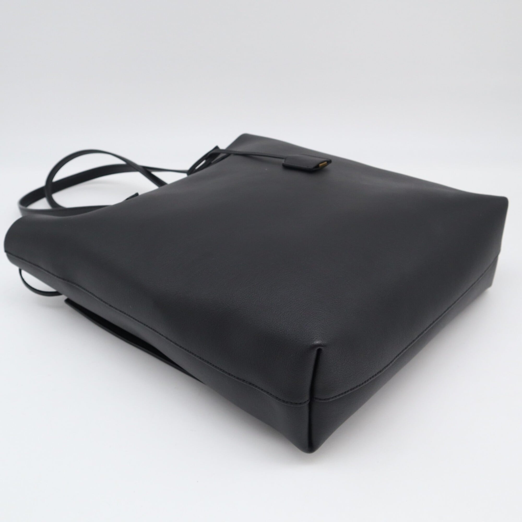 Yves Saint Laurent Black Leather Tote Bag (Pre-Owned)