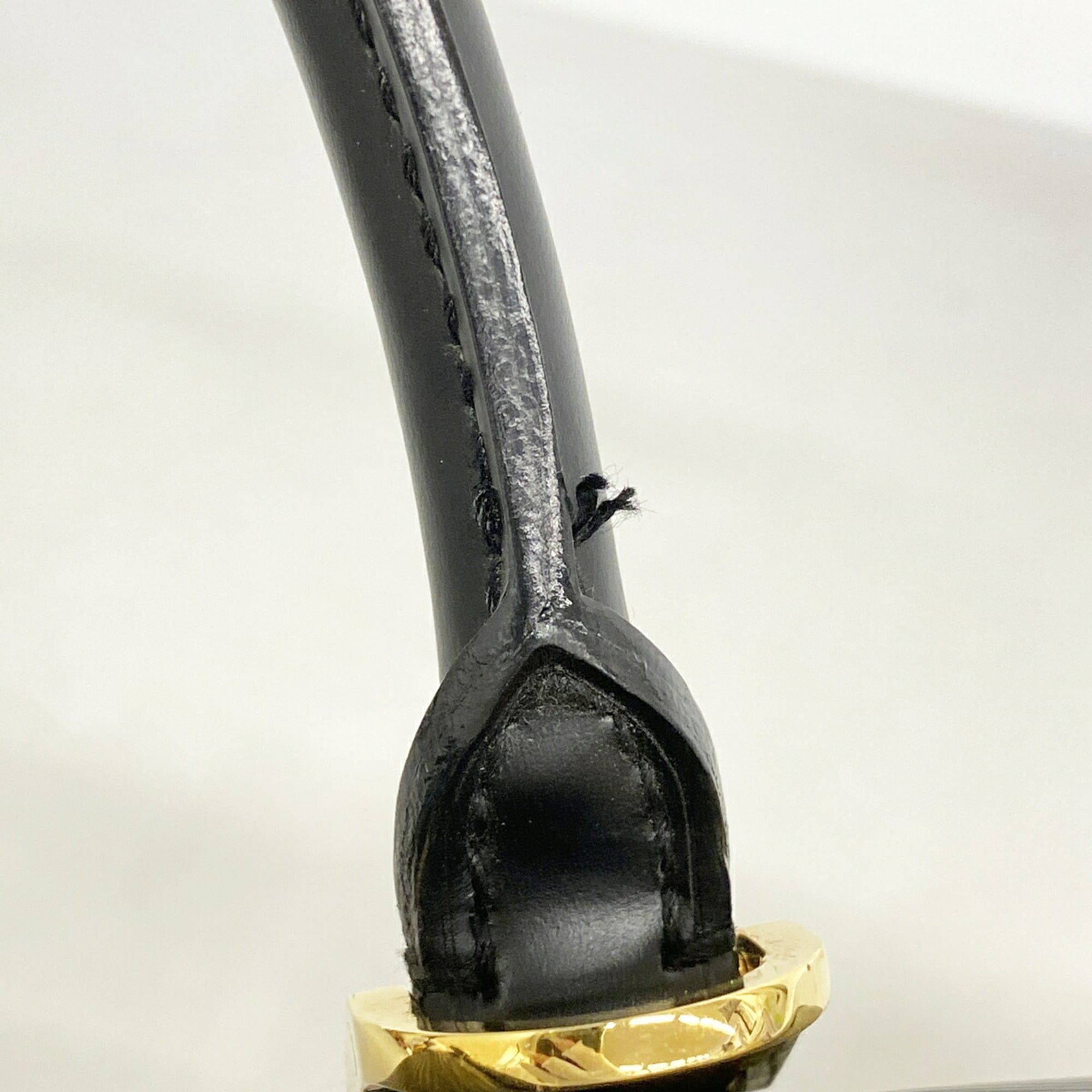 Louis Vuitton Noir Handbag (Pre-Owned)