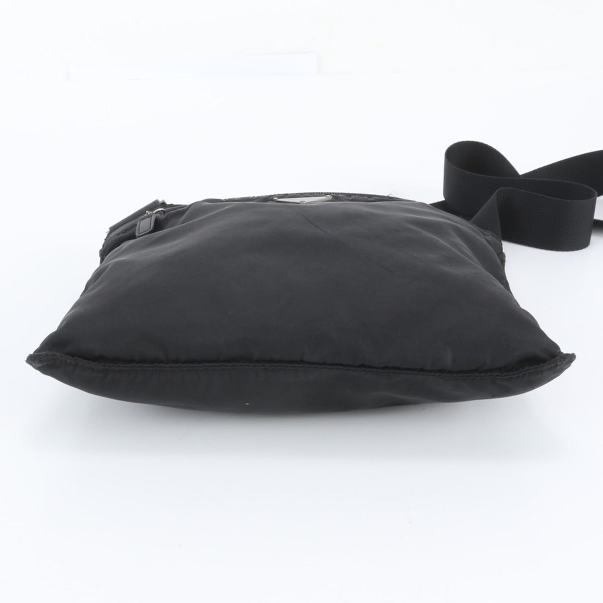 Prada Black White Leather Nylon Shoulder Bag (Pre-Owned)