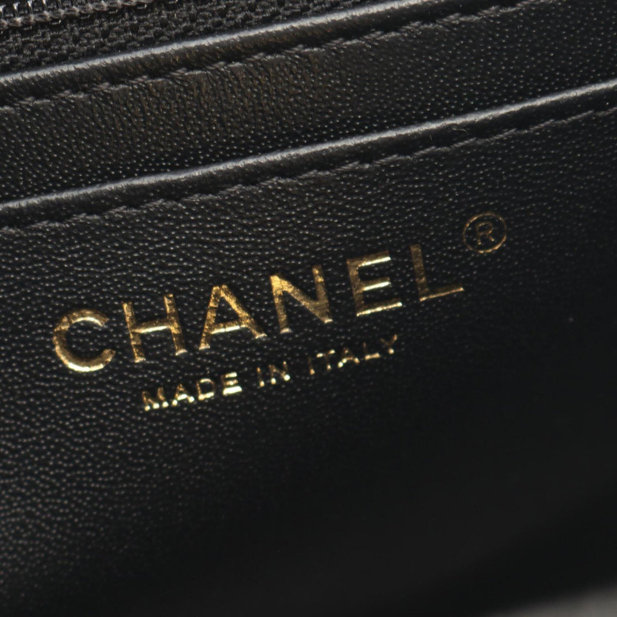 Chanel Black Leather Handbag Shoulder Bag (Pre-Owned)