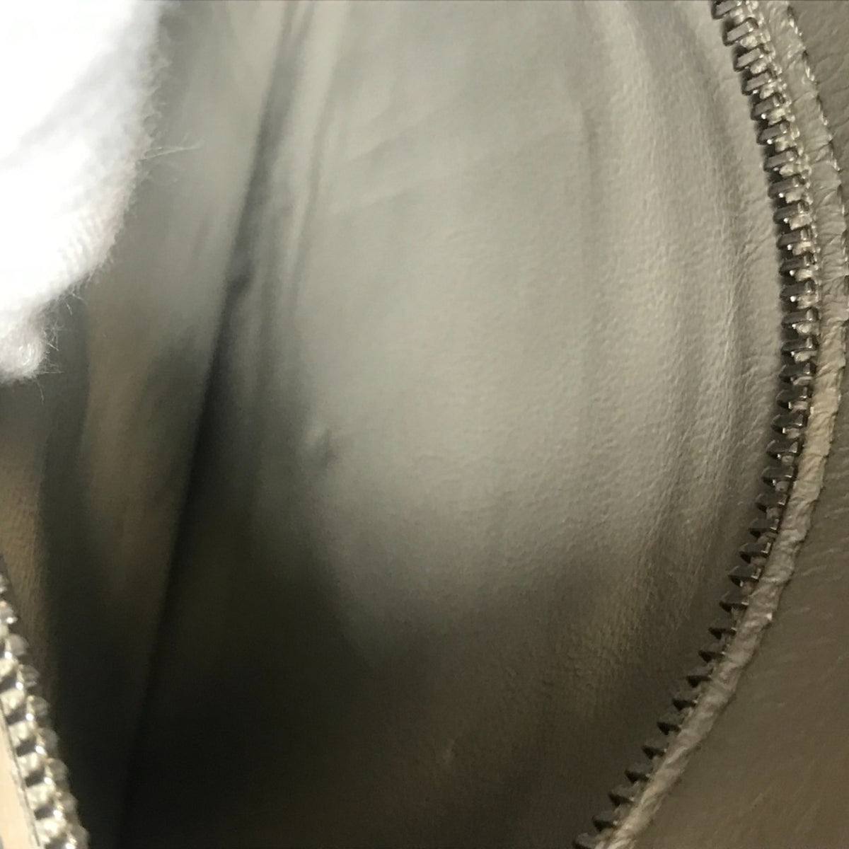 Celine Gray Leather Shoulder Bag (Pre-Owned)