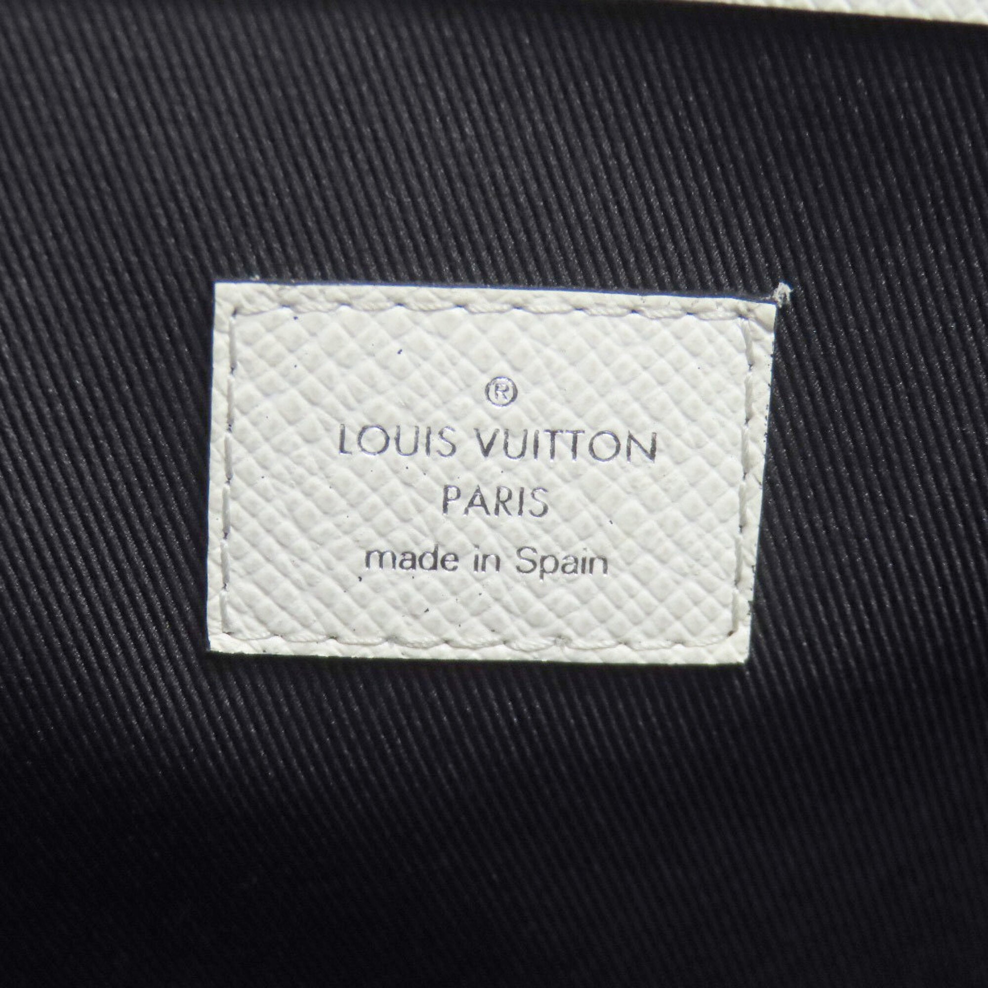 Louis Vuitton Blanc Monogram Taigarama Tote Bag (Pre-Owned)