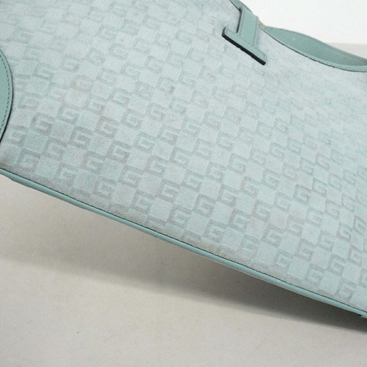 Gucci Light Green Suede Shoulder Bag (Pre-Owned)