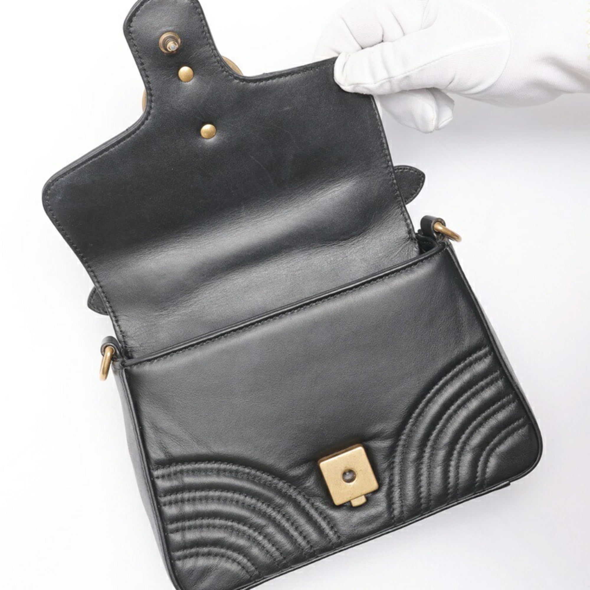 Gucci Black Leather Shoulder Bag (Pre-Owned)
