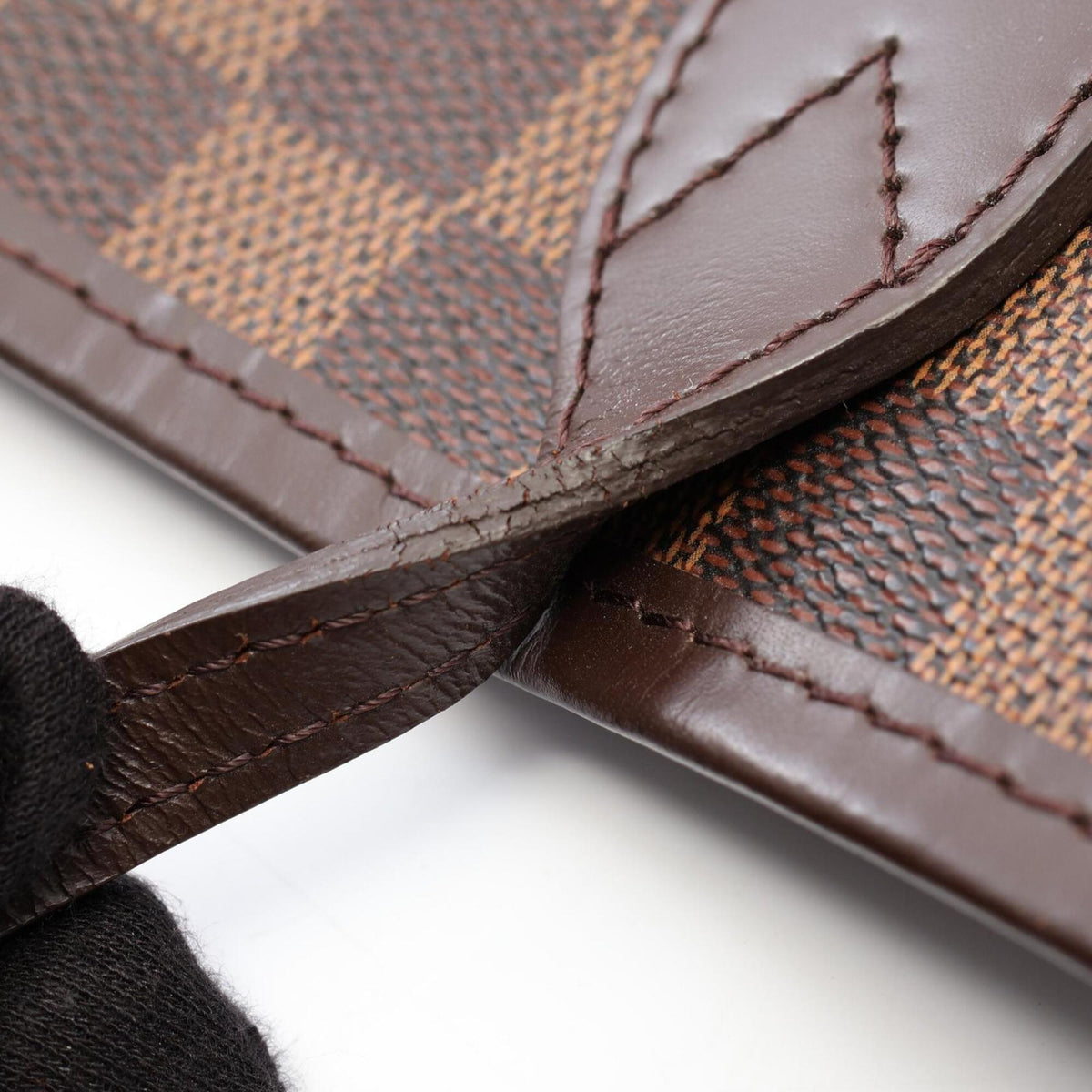 Louis Vuitton Brown Cerise Ebene Coated Canvas Pvc Damier Canvas Leather Handbag Pouch Tote Bag (Pre-Owned)