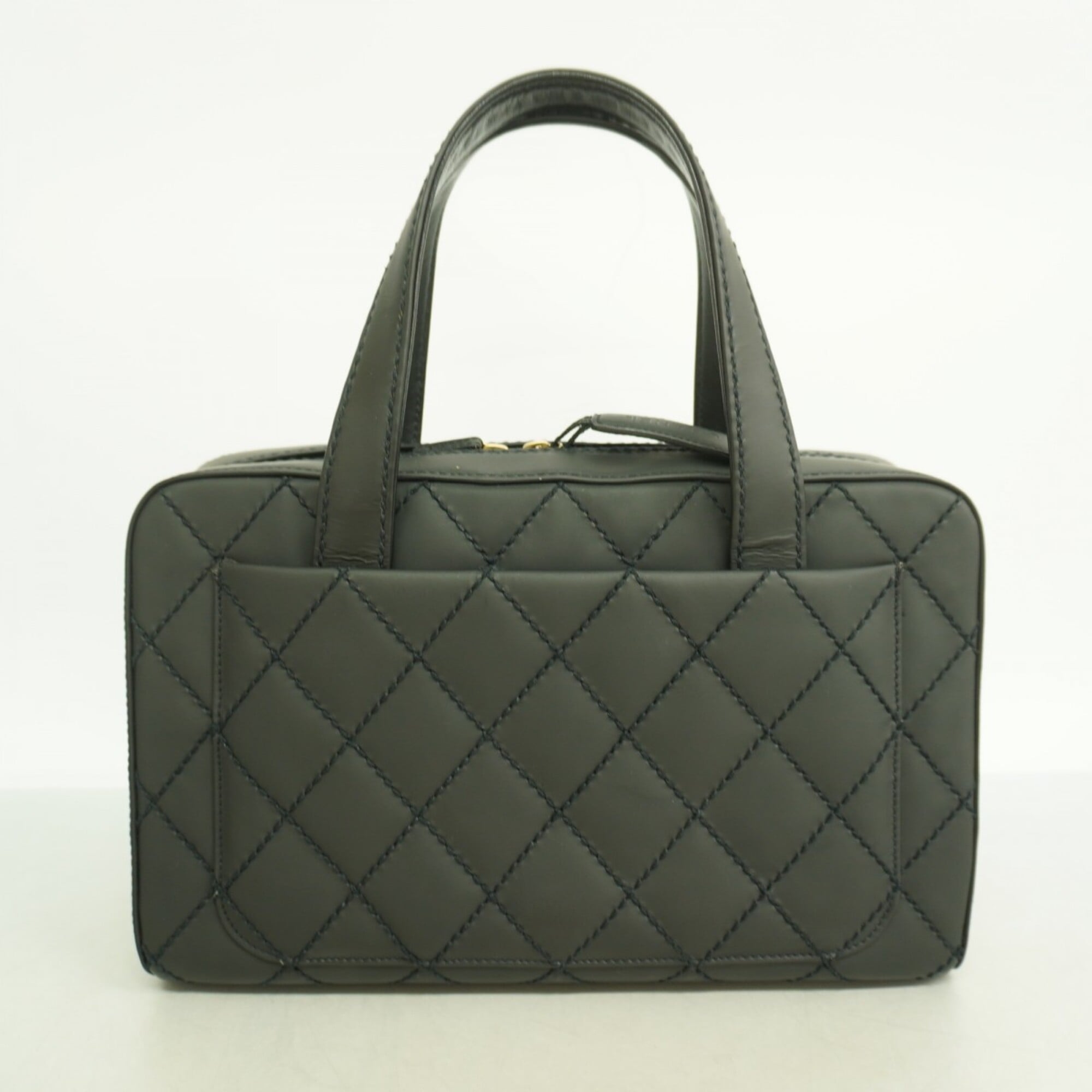 Chanel Black Leather Handbag (Pre-Owned)