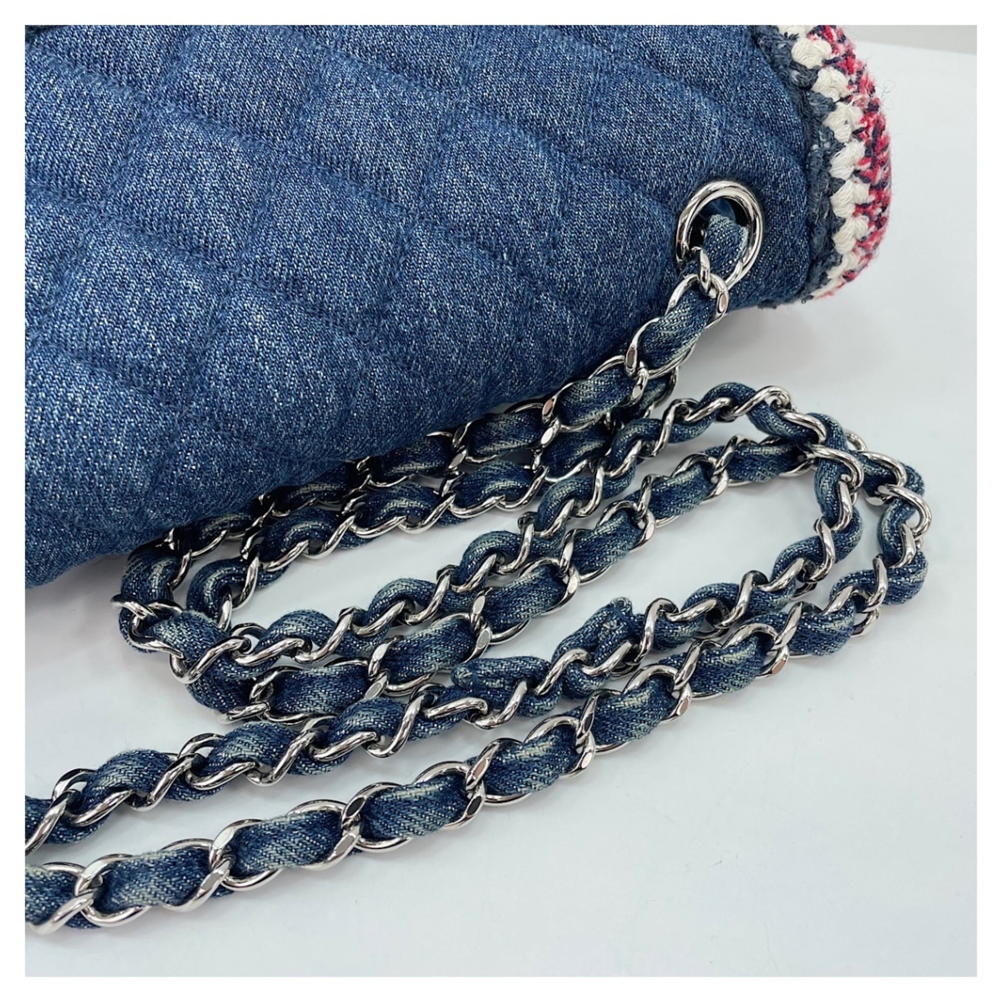Chanel Matelasse Navy Shoulder Bag (Pre-Owned)