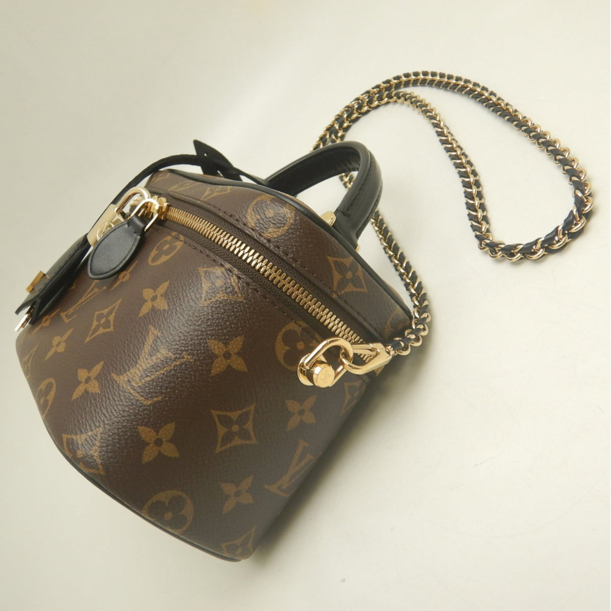 Louis Vuitton Brown Monogram Monogram Handbag (Pre-Owned)