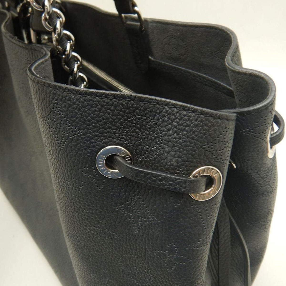 Louis Vuitton Mahina Noir Mahina Leather Tote Bag (Pre-Owned)