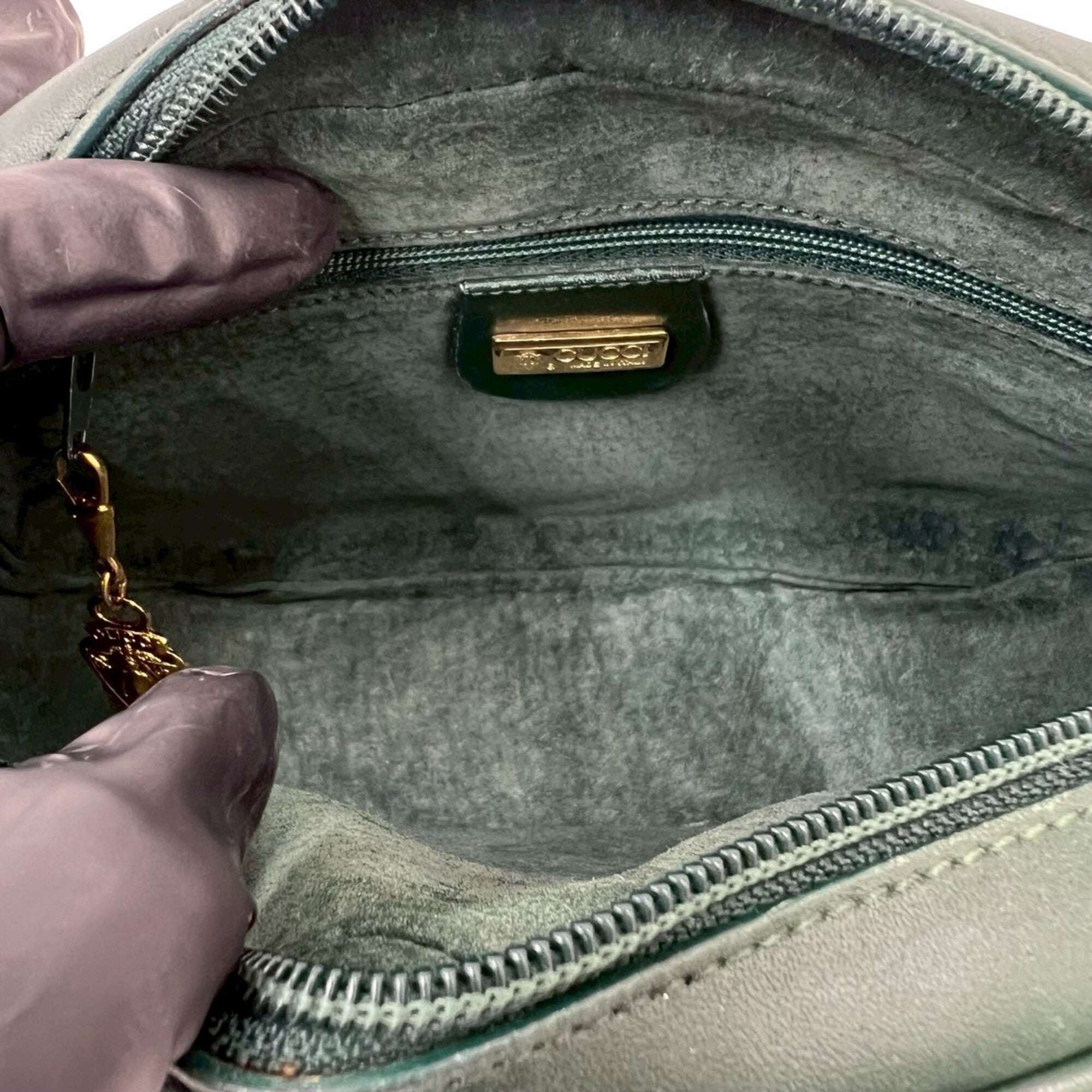 Gucci Green Leather Pochette Shoulder Bag (Pre-Owned)