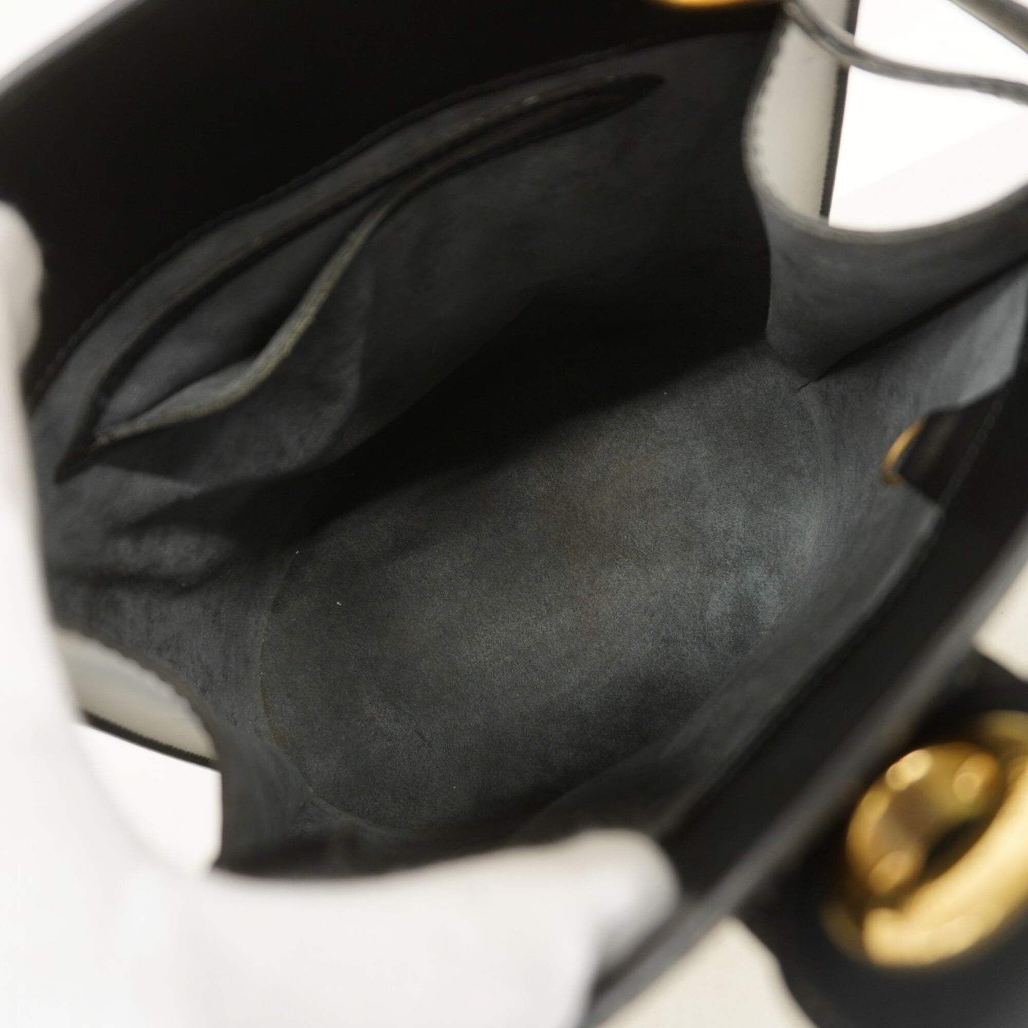 Louis Vuitton Noir Shoulder Bag (Pre-Owned)