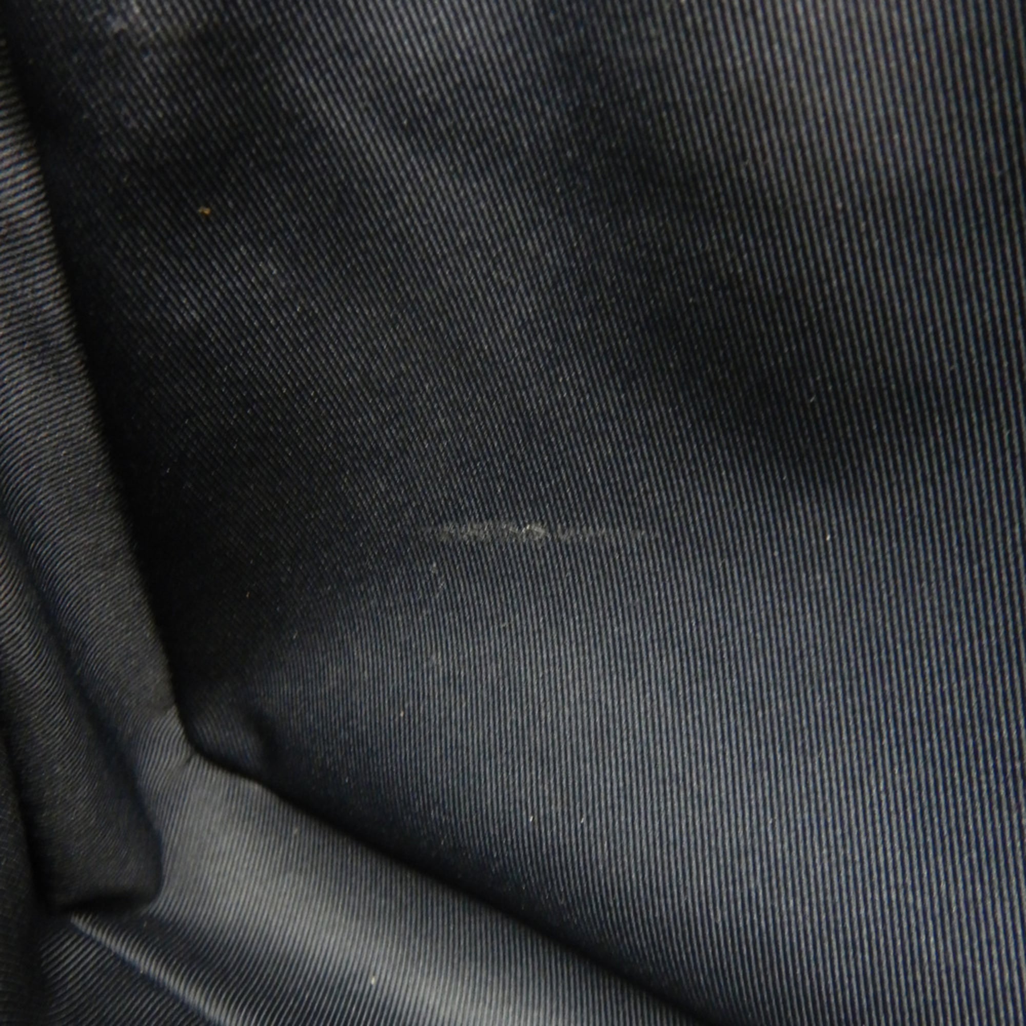 Louis Vuitton Noir Taigarama Shoulder Bag (Pre-Owned)