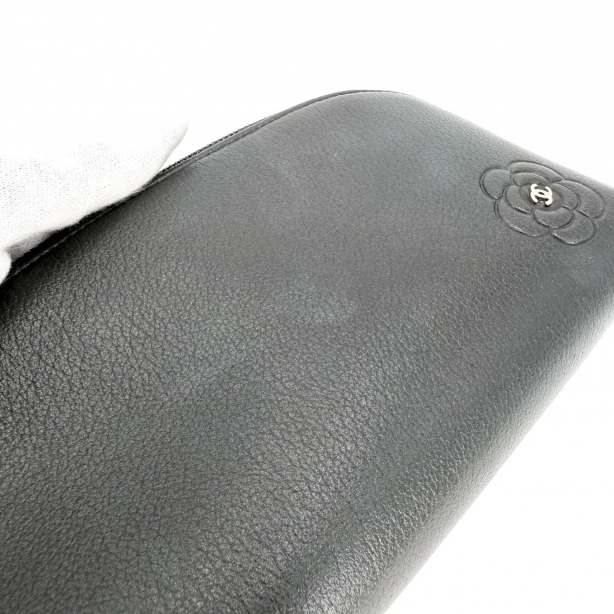 Chanel Black Leather Pouch (Pre-Owned)