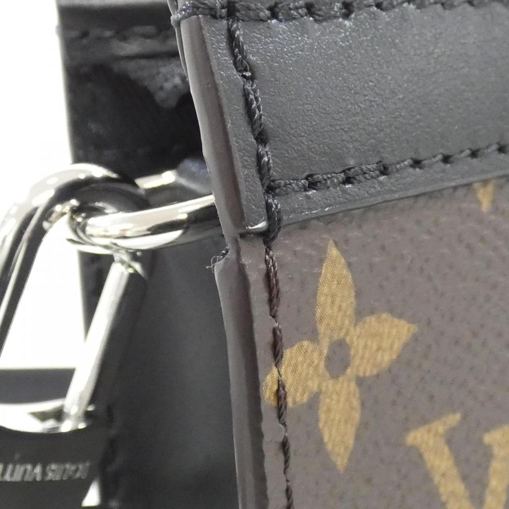 Louis Vuitton Brown Coated Canvas Shoulder Bag (Pre-Owned)