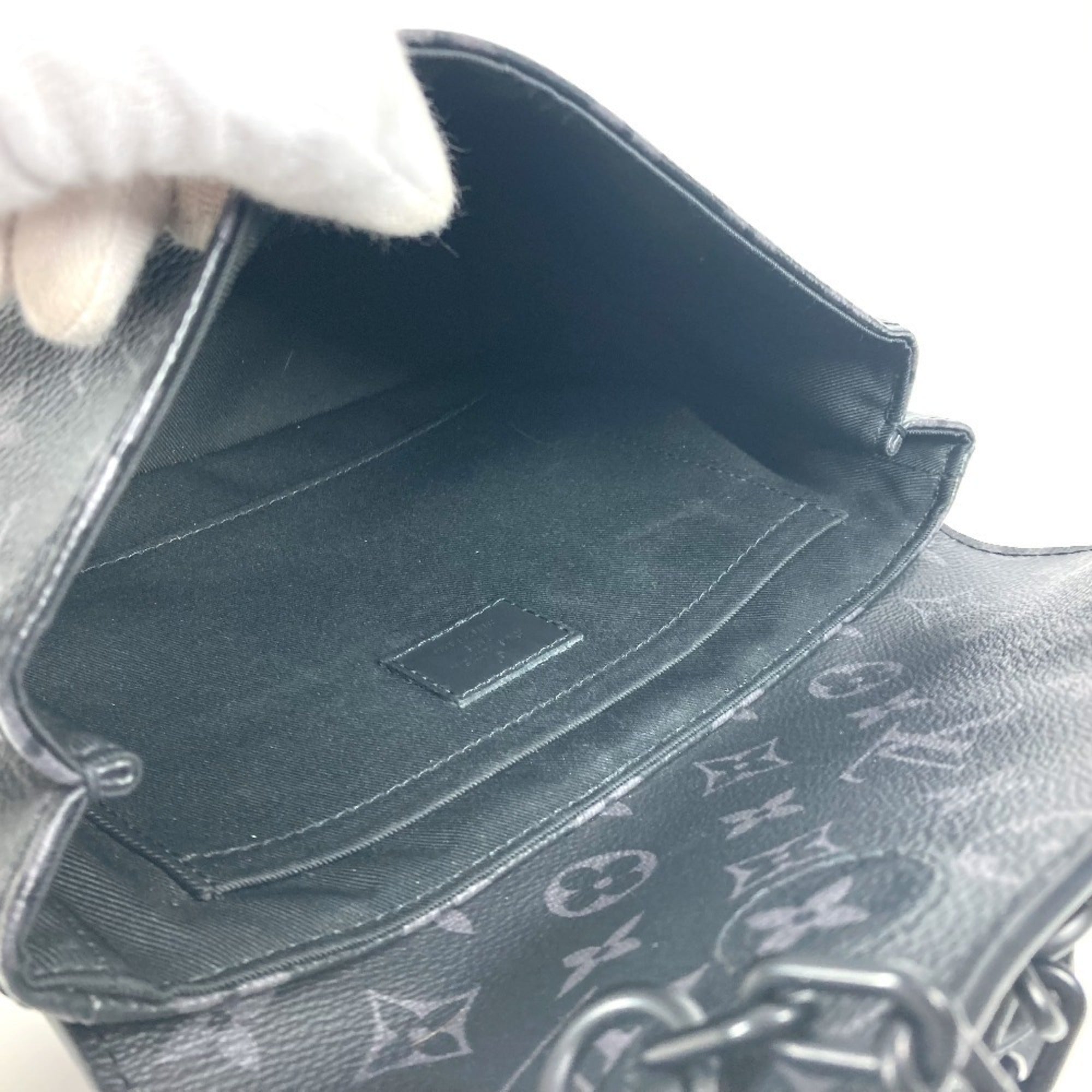 Louis Vuitton Black Monogram Eclipse Monogram Eclipse Handbag Shoulder Bag (Pre-Owned)