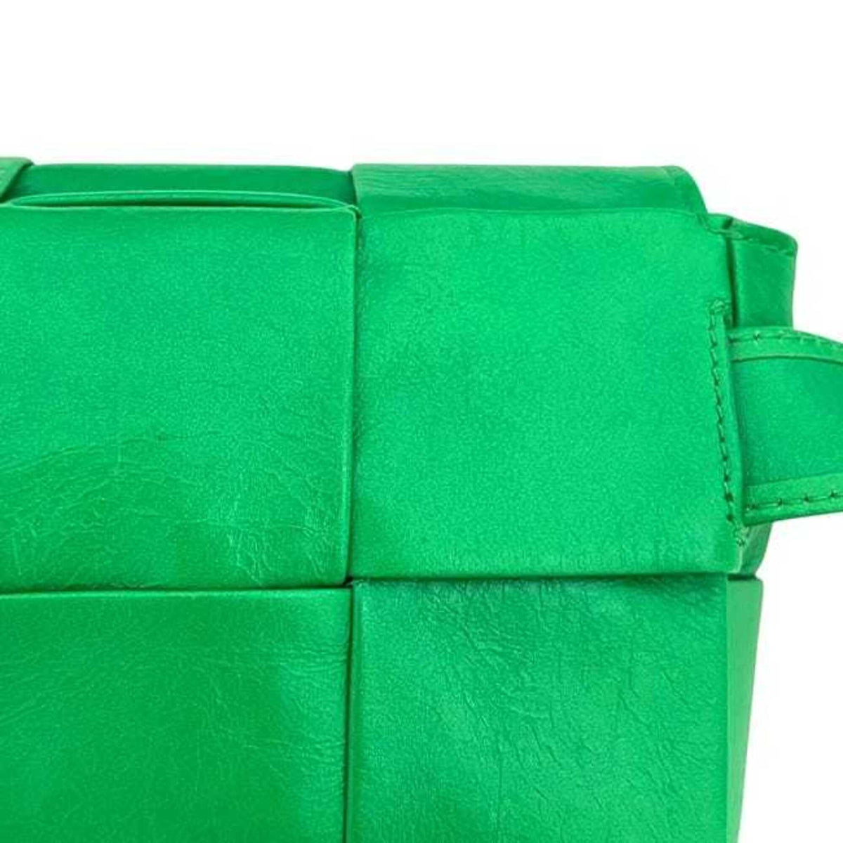 Bottega Veneta Green Leather Shoulder Bag (Pre-Owned)