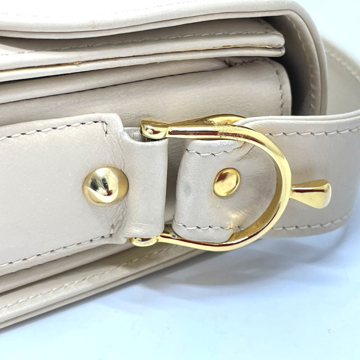 Celine Beige Leather Shoulder Bag (Pre-Owned)