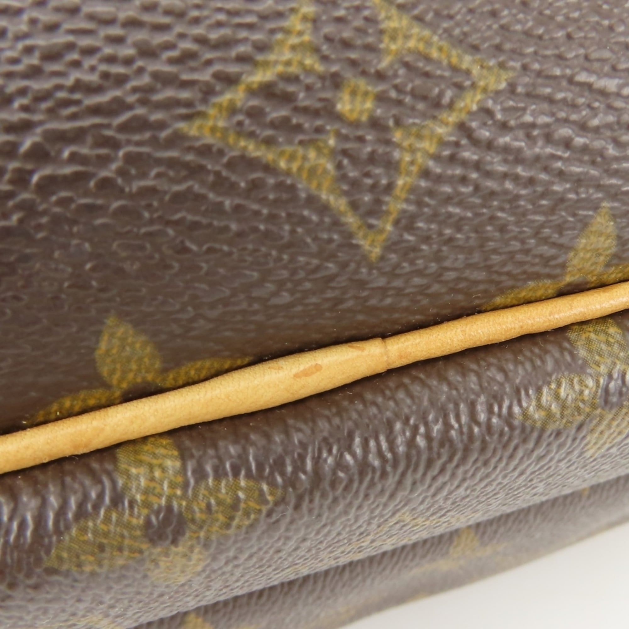 Louis Vuitton Brown Monogram Leather Shoulder Bag (Pre-Owned)