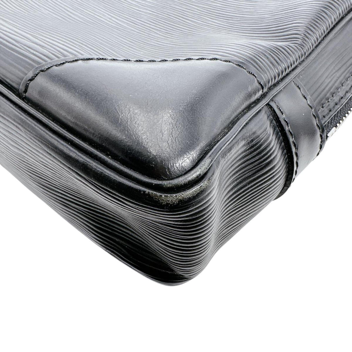Louis Vuitton Black Epi Leather Document Case Handbag (Pre-Owned)