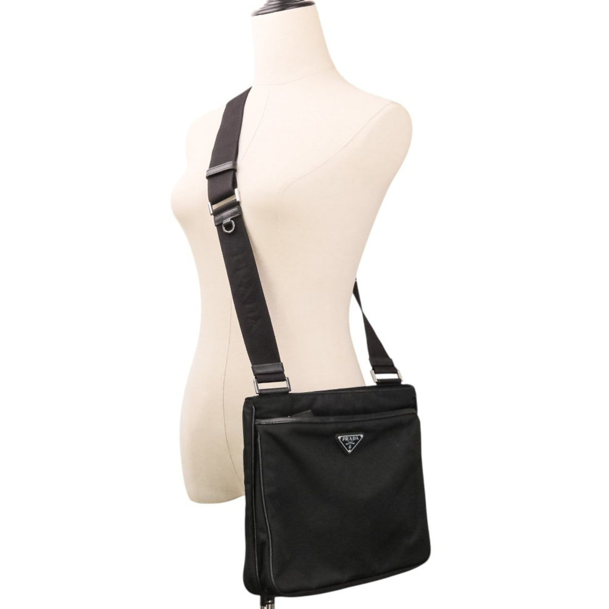 Prada Black Nylon Shoulder Bag (Pre-Owned)