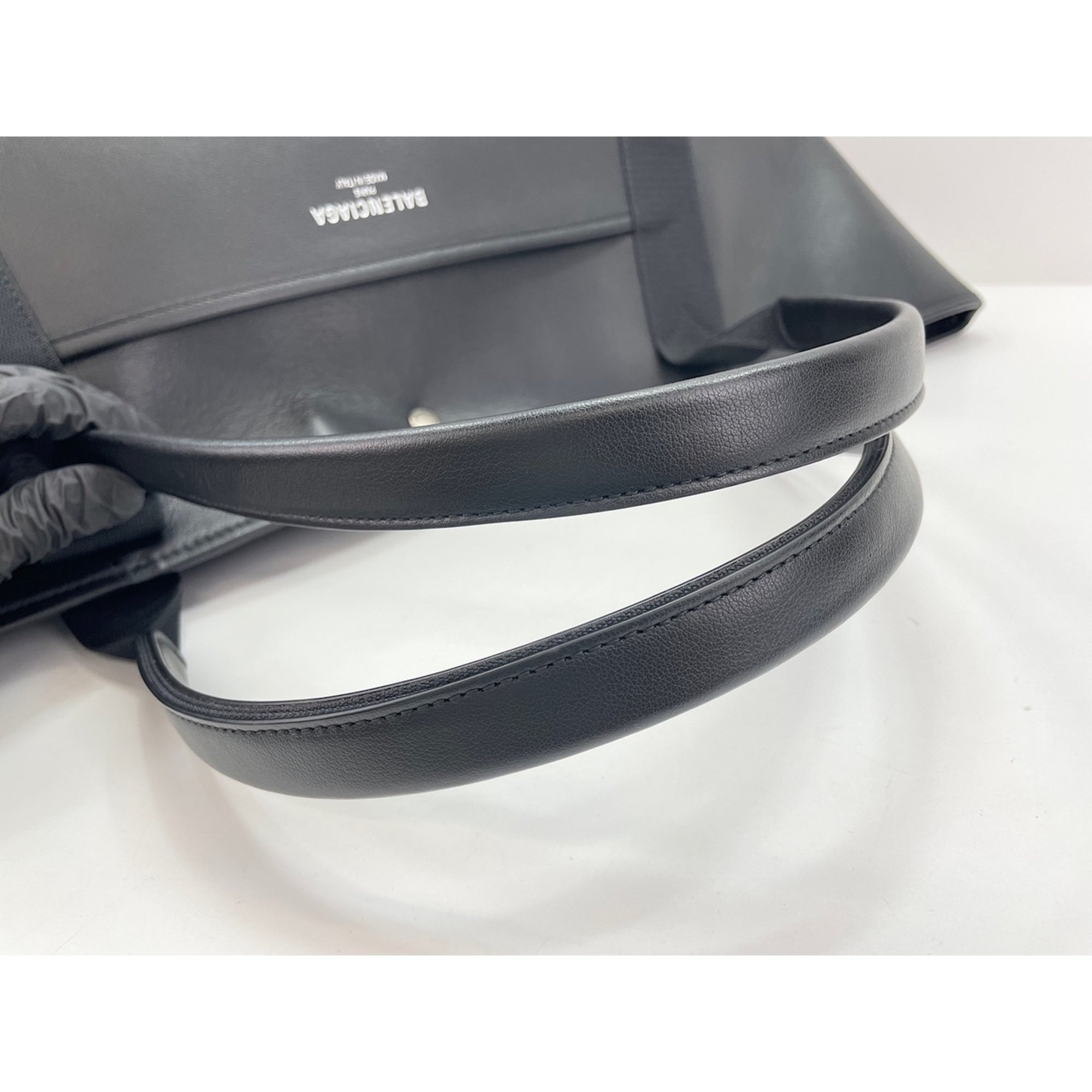 Balenciaga Black Tote Bag (Pre-Owned)