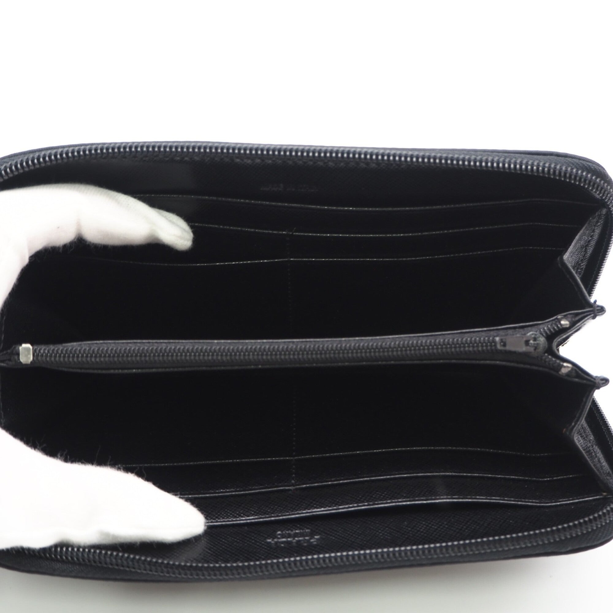 Prada Saffiano Black Nylon Saffiano Long Wallet (Bi-Fold) (Pre-Owned)