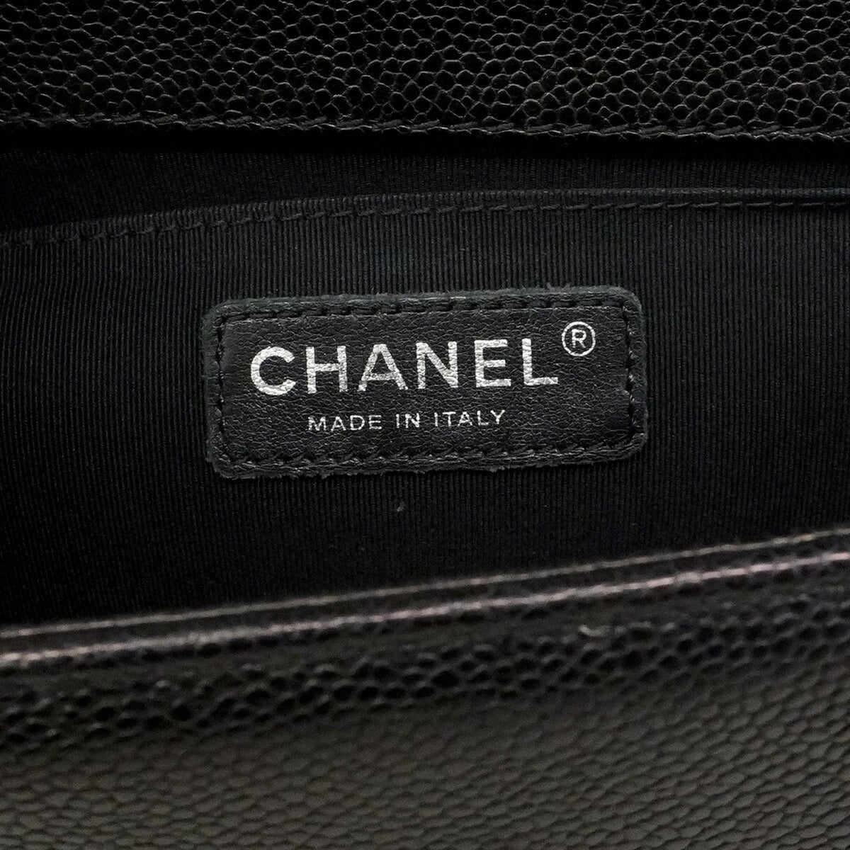 Chanel Black Grained Calfskin Shoulder Bag (Pre-Owned)