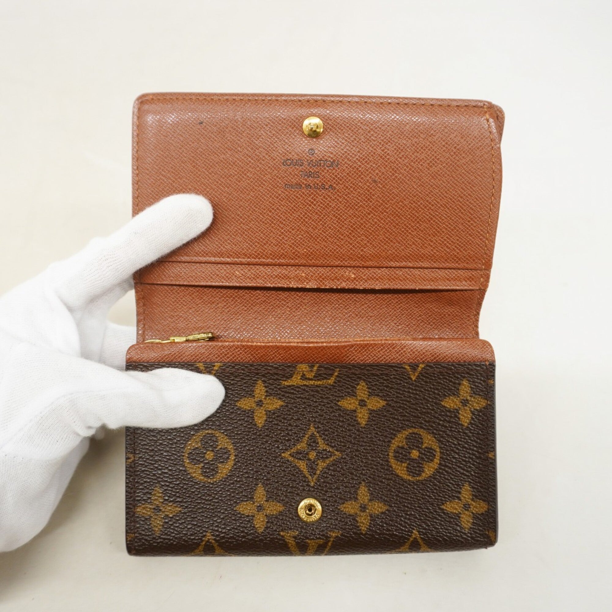 Louis Vuitton Brown Wallet (Bi-Fold) (Pre-Owned)