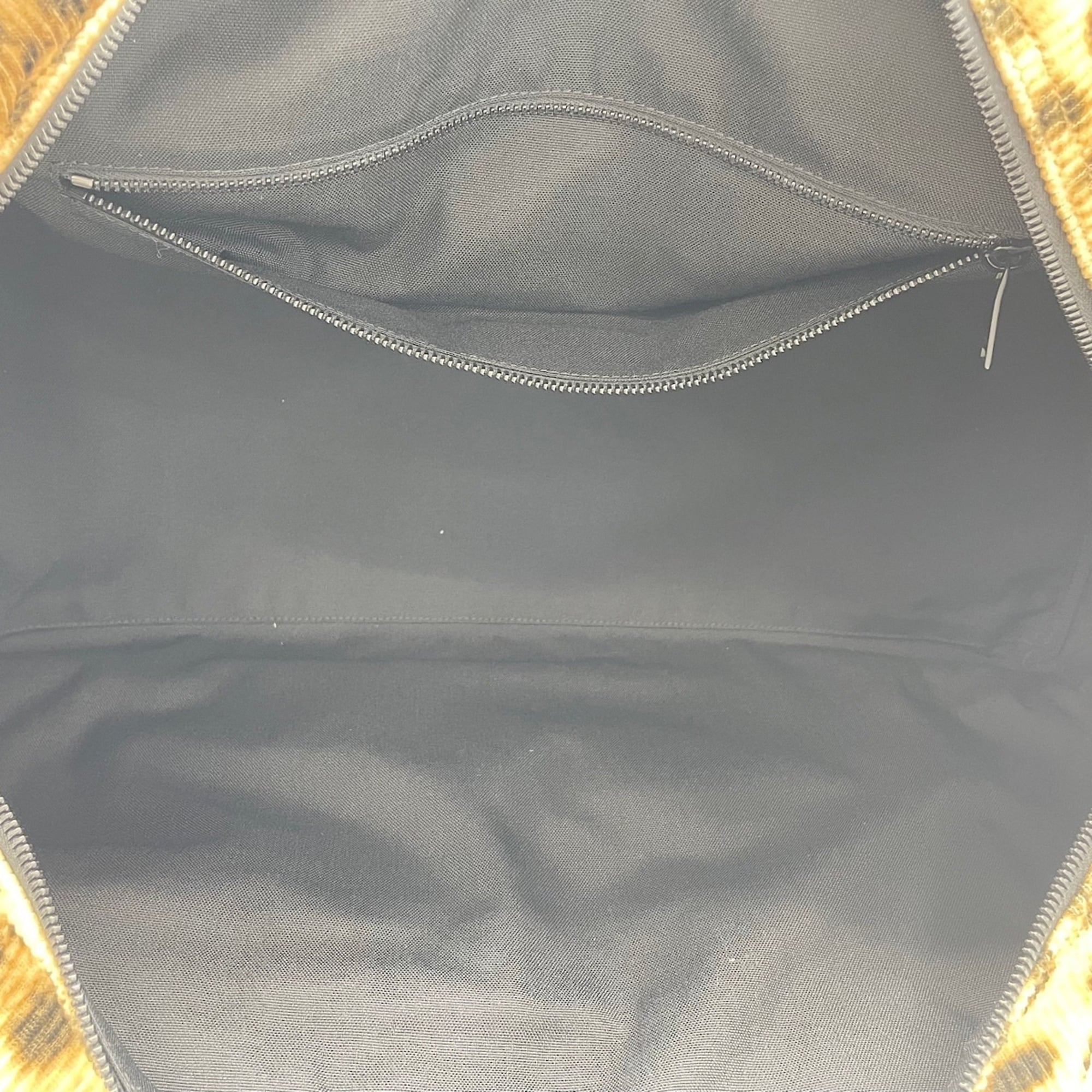 Yves Saint Laurent Beige Messenger Bag Shoulder Bag (Pre-Owned)