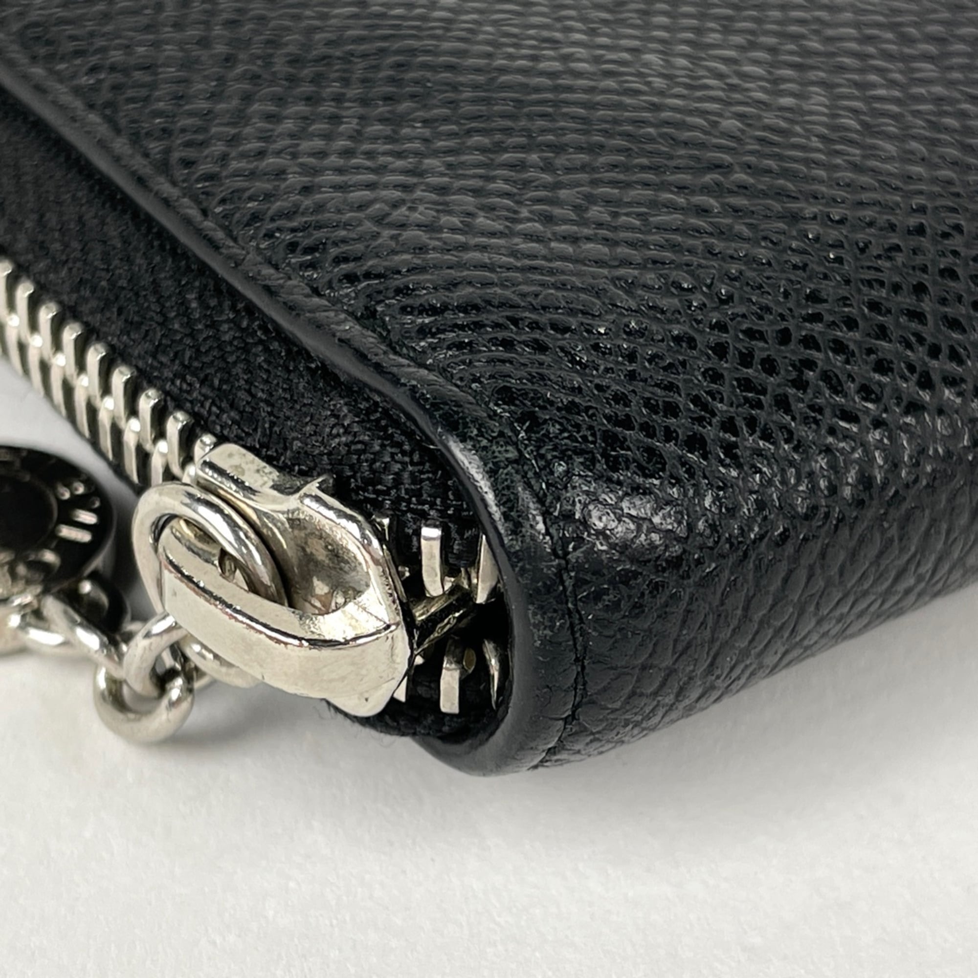 Bvlgari Black Leather Long Wallet (Bi-Fold) (Pre-Owned)