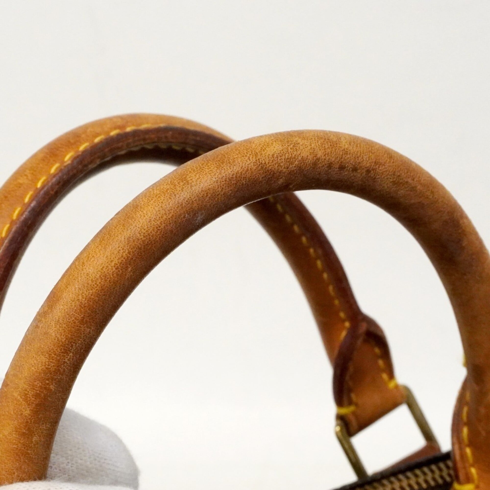 Louis Vuitton Brown Handbag (Pre-Owned)