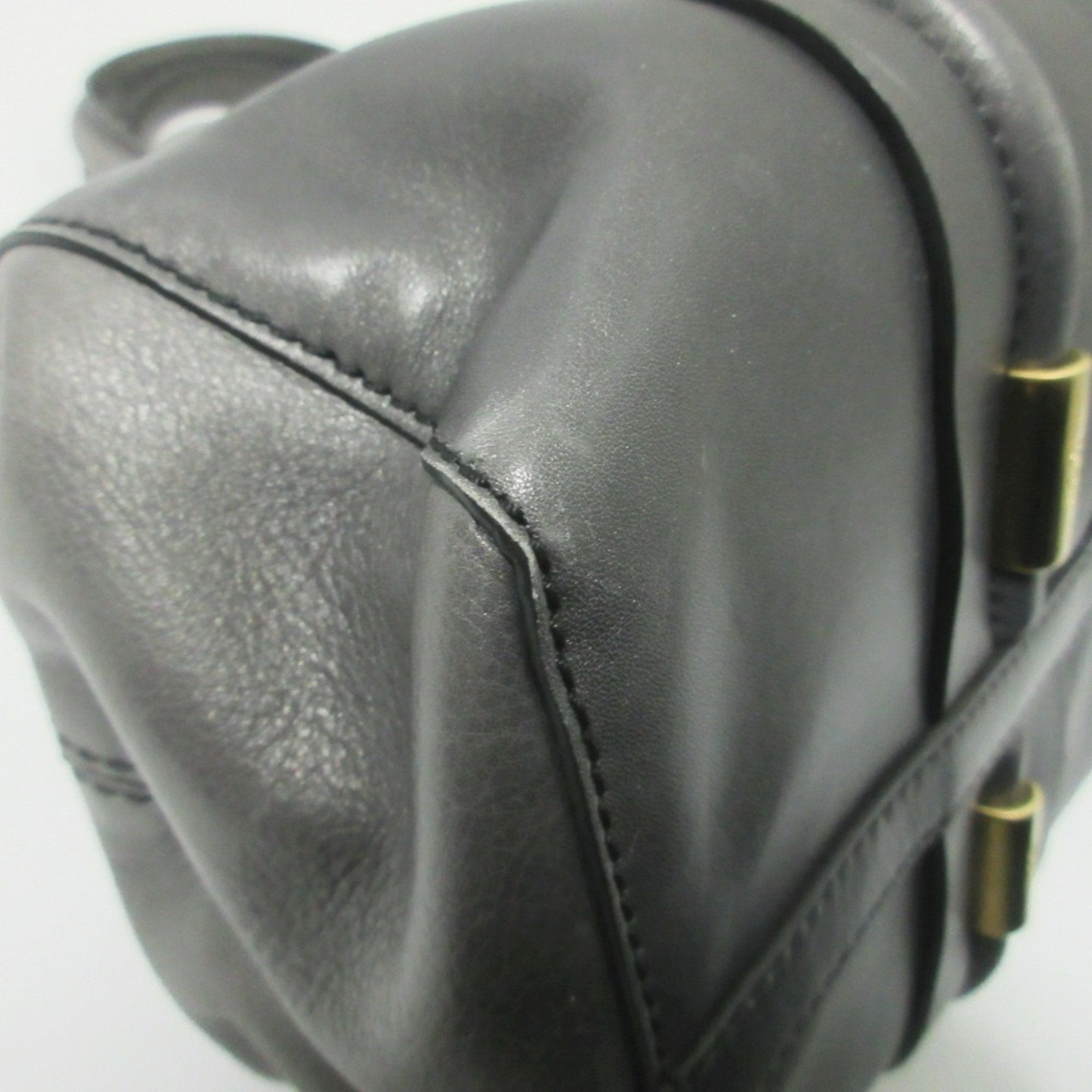 Tod's Gray Leather Handbag (Pre-Owned)